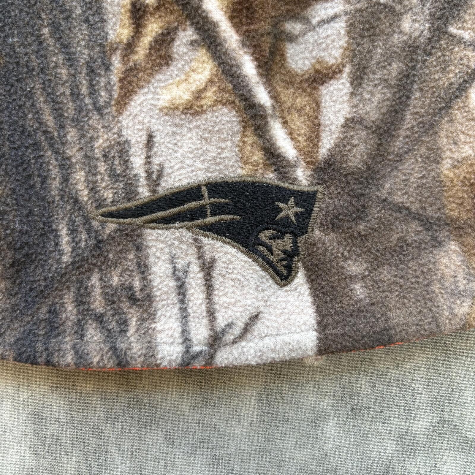 NFL Vintage Y2K New England Patriots Reversible Camo NFL Beanie Size ONE SIZE - 4 Thumbnail