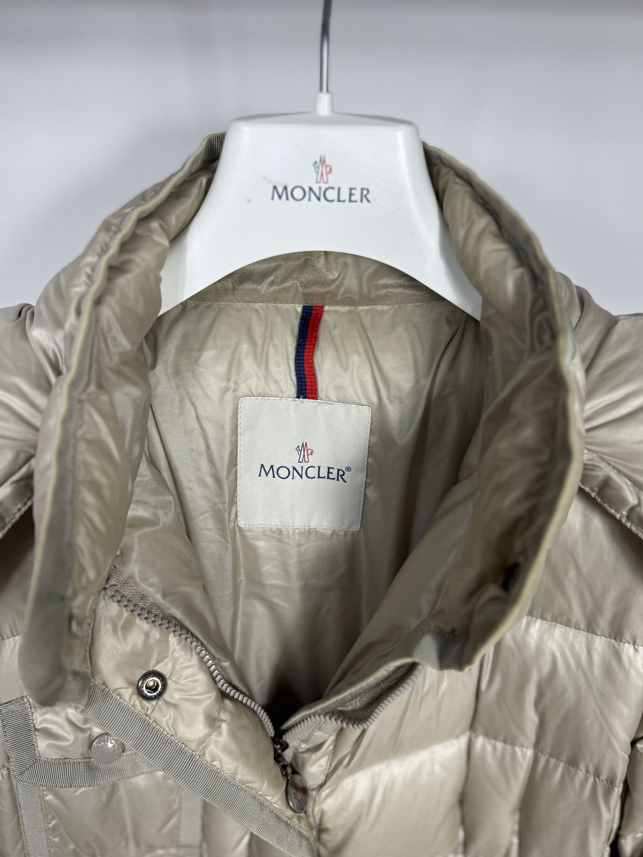Moncler Moncler Hermine Jacket Size M / US 6-8 / IT 42-44 - 4 Thumbnail
