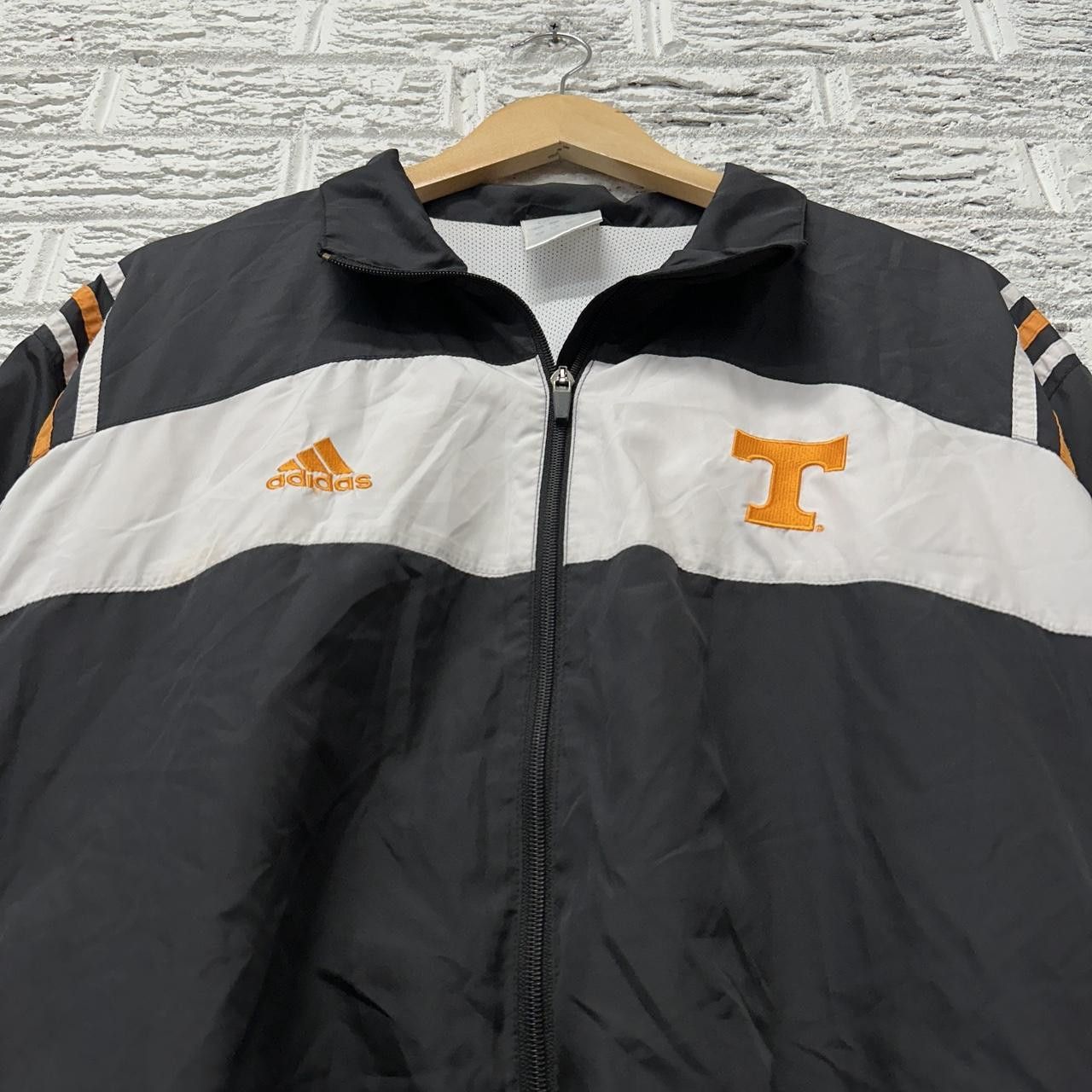 Adidas Vintage Adidas Tennessee Volunteers Windbreaker Medium Size US M / EU 48-50 / 2 - 1 Thumbnail