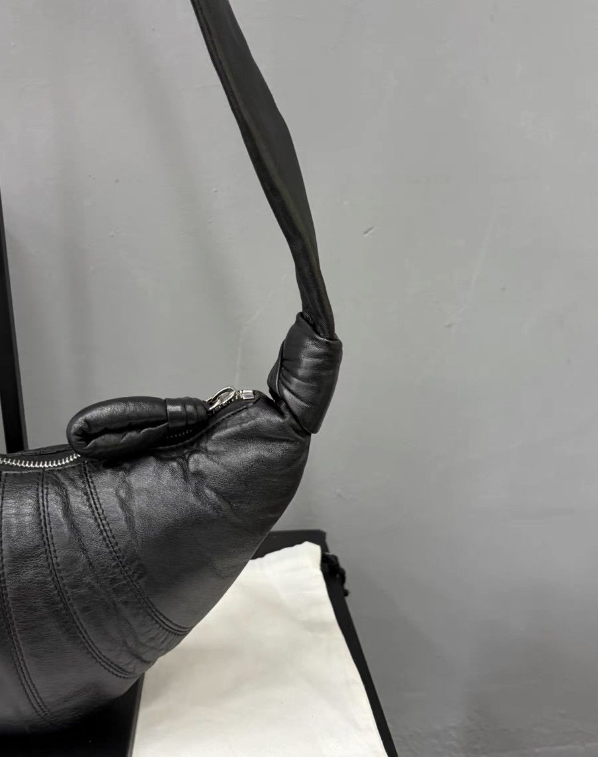 Lemaire Lemaire Black Small Croissant Bag KKKK6 Size ONE SIZE - 7 Thumbnail