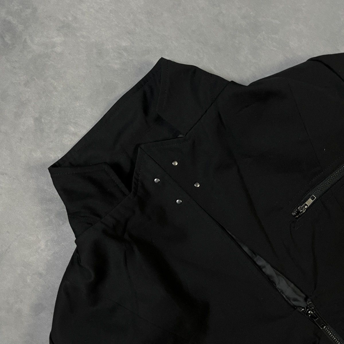 Beauty Beast 2000s BLACK PEACE NOW Star Stud Cropped Tailored Blazer Size 36S - 3 Thumbnail