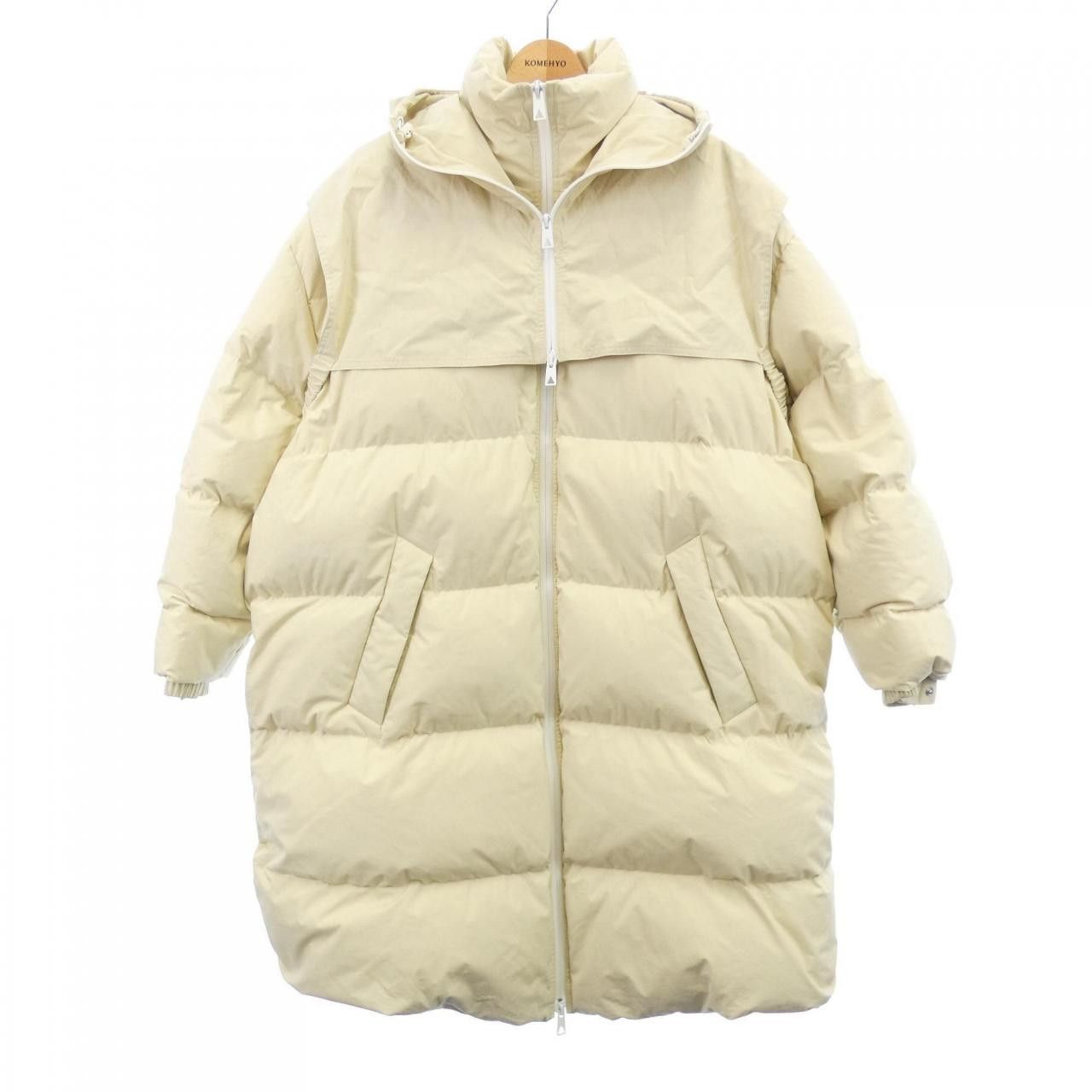 Bottega Veneta Bottega Veneta Bottega Veneta Down Coat Textile Outerwear 669353VKH50 DUTY FREE for USA Size ONE SIZE - 1 Thumbnail
