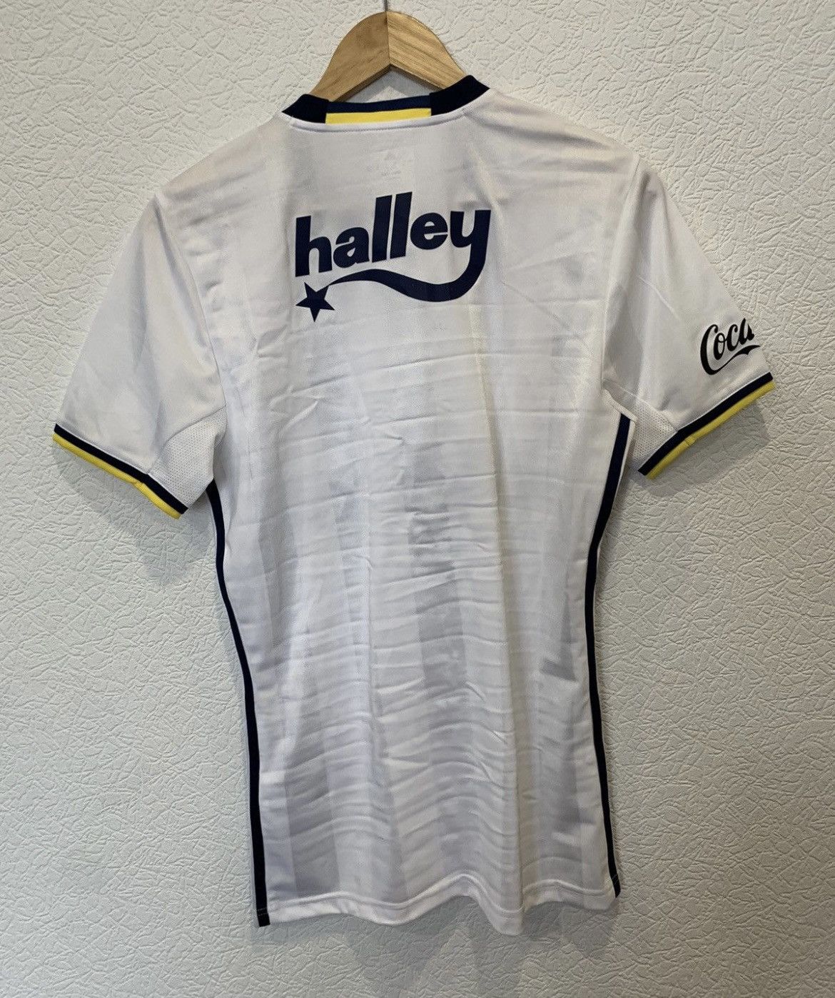 Adidas ADIDAS FENERBAHCE 2016/2017 AWAY KIT SOCCER JERSEY FOOTBALL Size US S / EU 44-46 / 1 - 3 Thumbnail