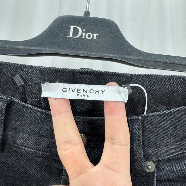 Givenchy Givenchy Embroidered logo jeans with string design Size US 31 - 6 Thumbnail