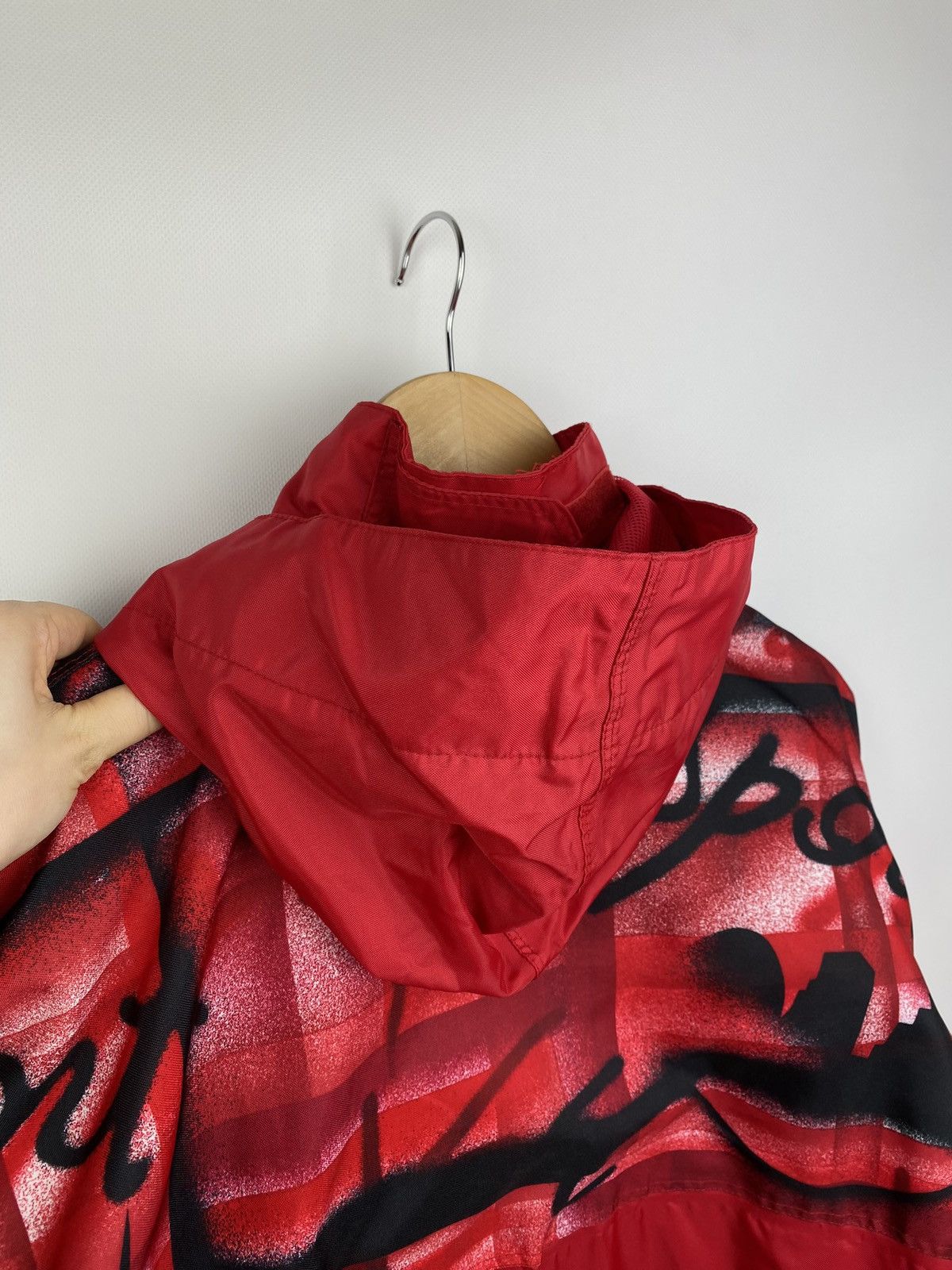 Fjallraven × Vintage Fjallraven vintage overprinted hooded windbreaker jacket Size US L / EU 52-54 / 3 - 20 Thumbnail