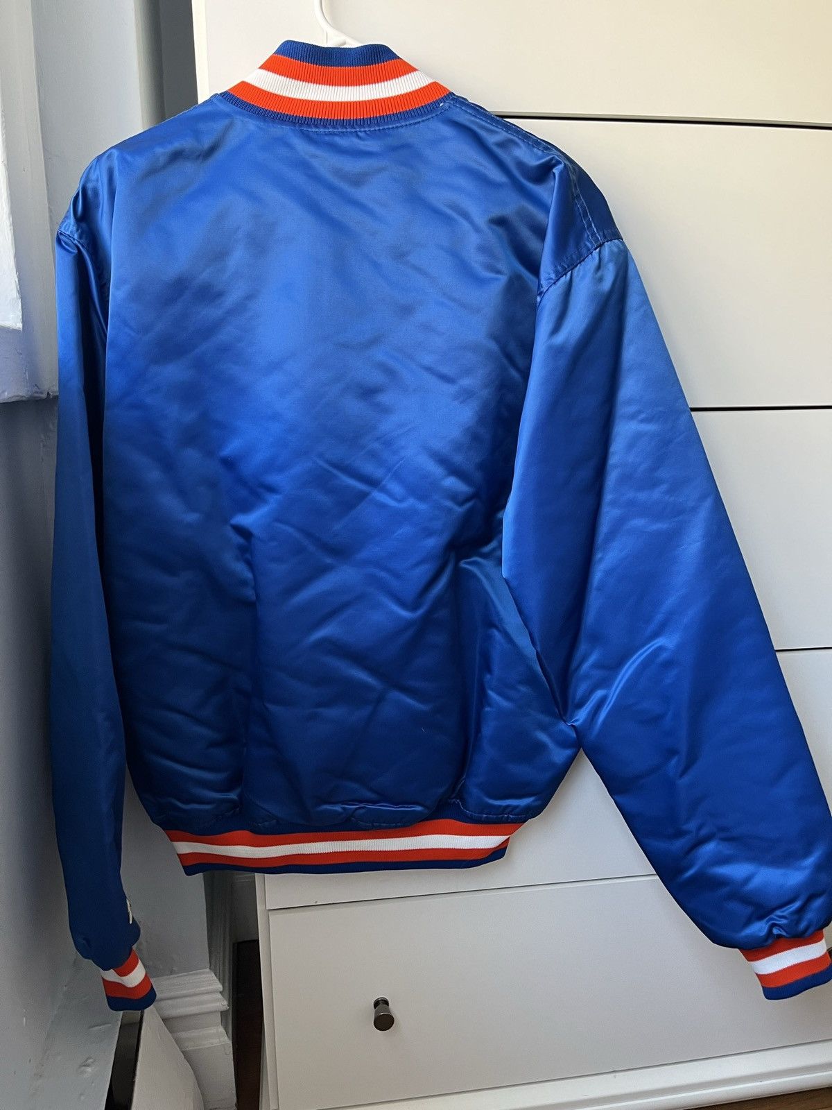 Starter VINTAGE Starter New York Knicks Bomber Jacket Size L Size US L / EU 52-54 / 3 - 4 Thumbnail