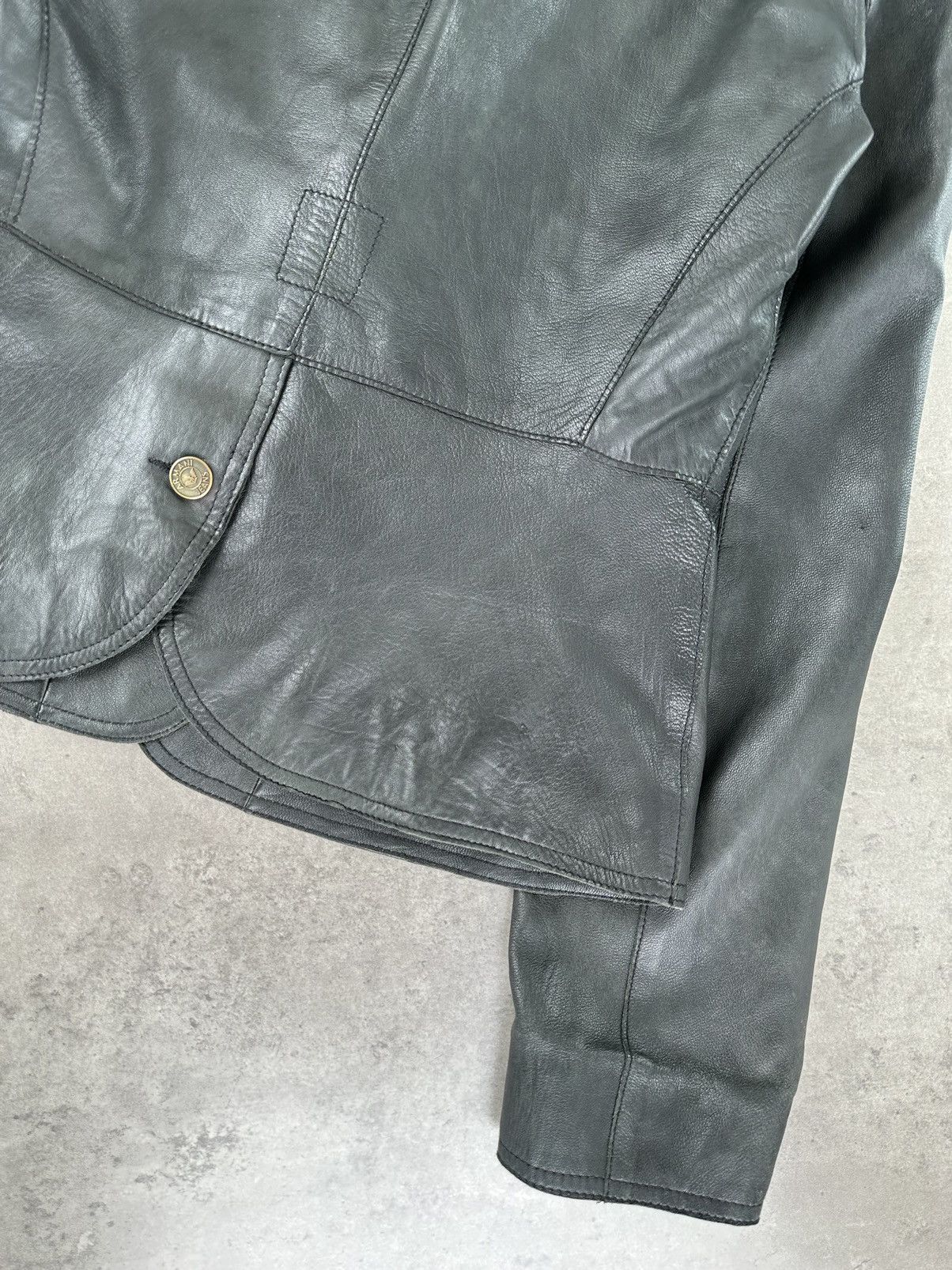 Armani Armani Jeans Vintage Leather Jacket Size S / US 4 / IT 40 - 17 Thumbnail
