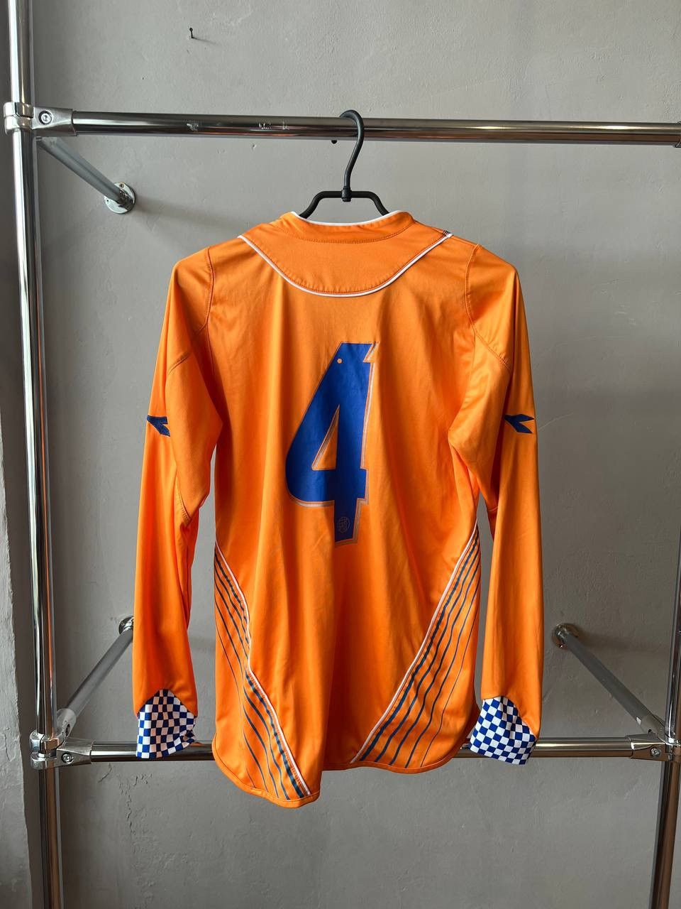 Vintage 2007/9 DINAMO ZAGREB #4 MATCH WORN DIADORA SOCCER JERSEY SzM Size US M / EU 48-50 / 2 - 3 Thumbnail