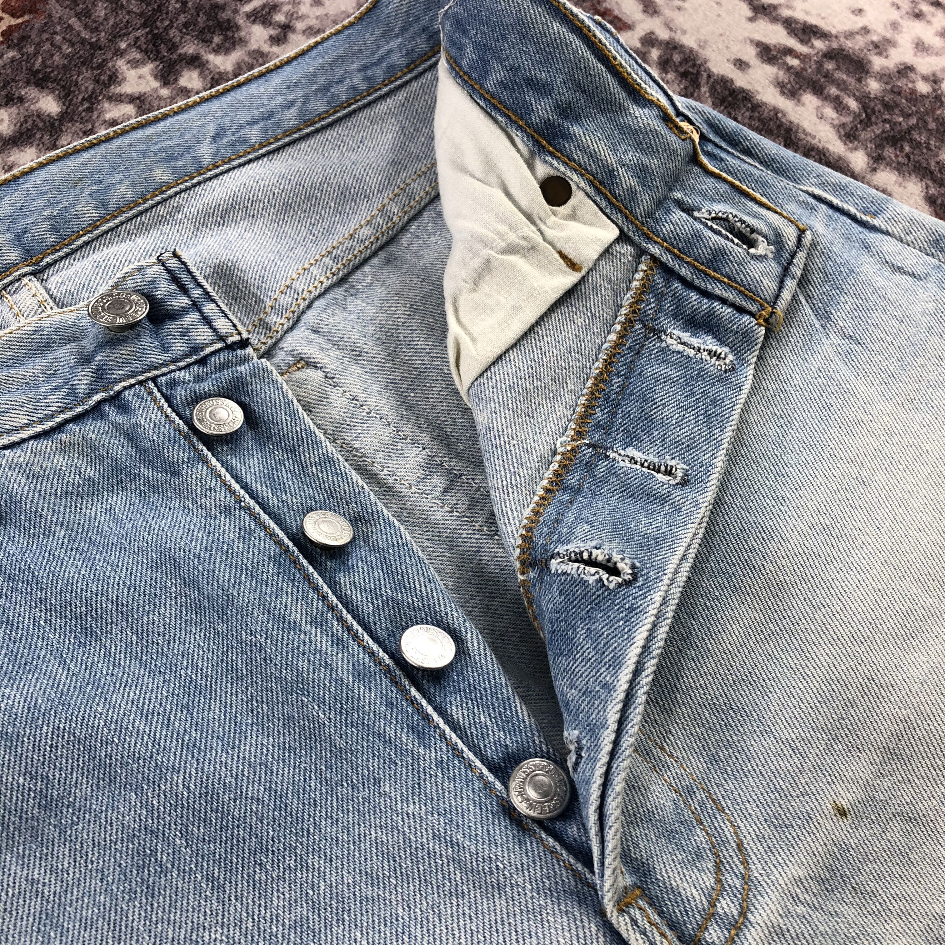 Levi's 90s Vintage Light Wash Levis 501 Jeans-JM2773 Size US 31 - 14 Thumbnail