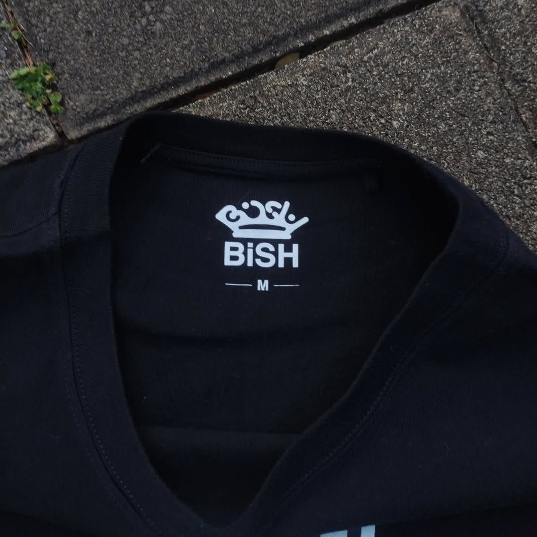 Band Tees BiSH GU Idol Tee Size US M / EU 48-50 / 2 - 3 Thumbnail