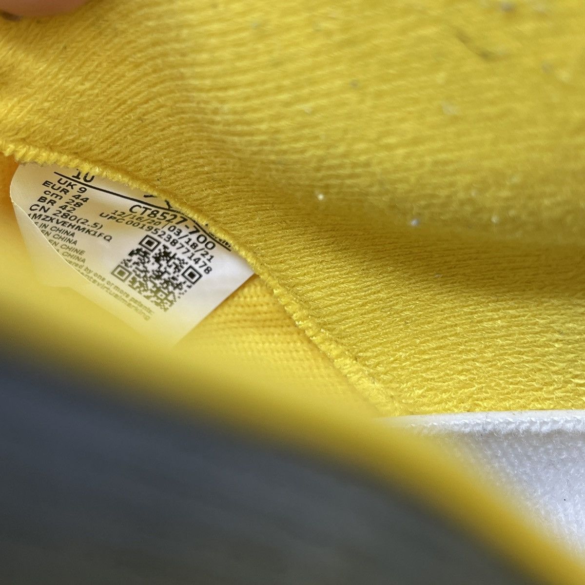Jordan Brand Air Jordan 4 lightning Size US 10 / EU 43 - 8 Thumbnail