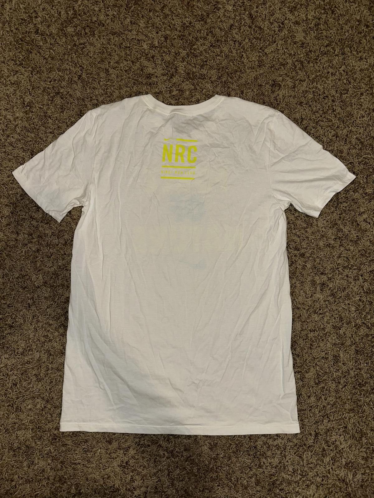 Nike Nike Run Club Force Of Nature Graphic Tee Size US S / EU 44-46 / 1 - 2 Thumbnail