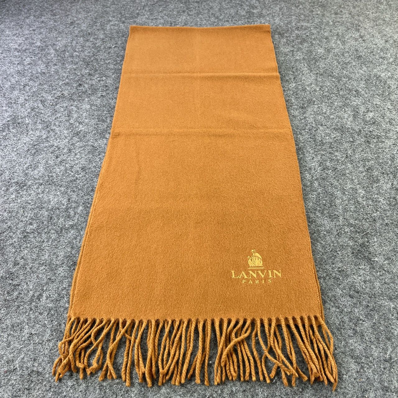 Lanvin Scarf / Muffler / Neckwear T582