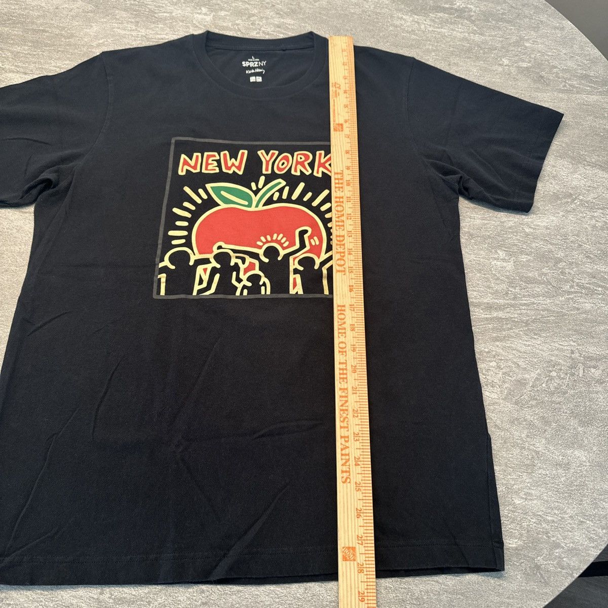 Keith Haring × Uniqlo Uniqlo Keith Haring Sprz American Art T Shirt Rare Big Apple Size US L / EU 52-54 / 3 - 5 Thumbnail