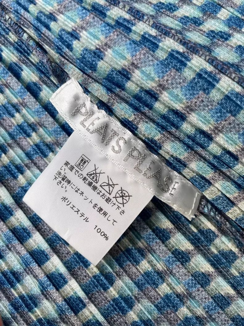 Issey Miyake Issey Miyake size:3 The light blue color is particularly f Size M / US 6-8 / IT 42-44 - 5 Thumbnail