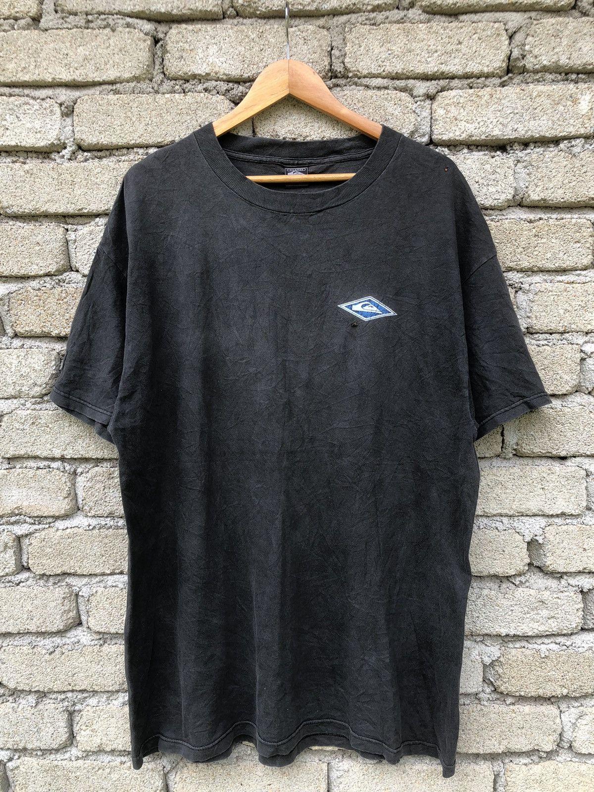 Quiksilver × Vintage Vintage 90s Faded Quiksilver Big Logo Backhit Tshirt Size US XL / EU 56 / 4 - 4 Thumbnail