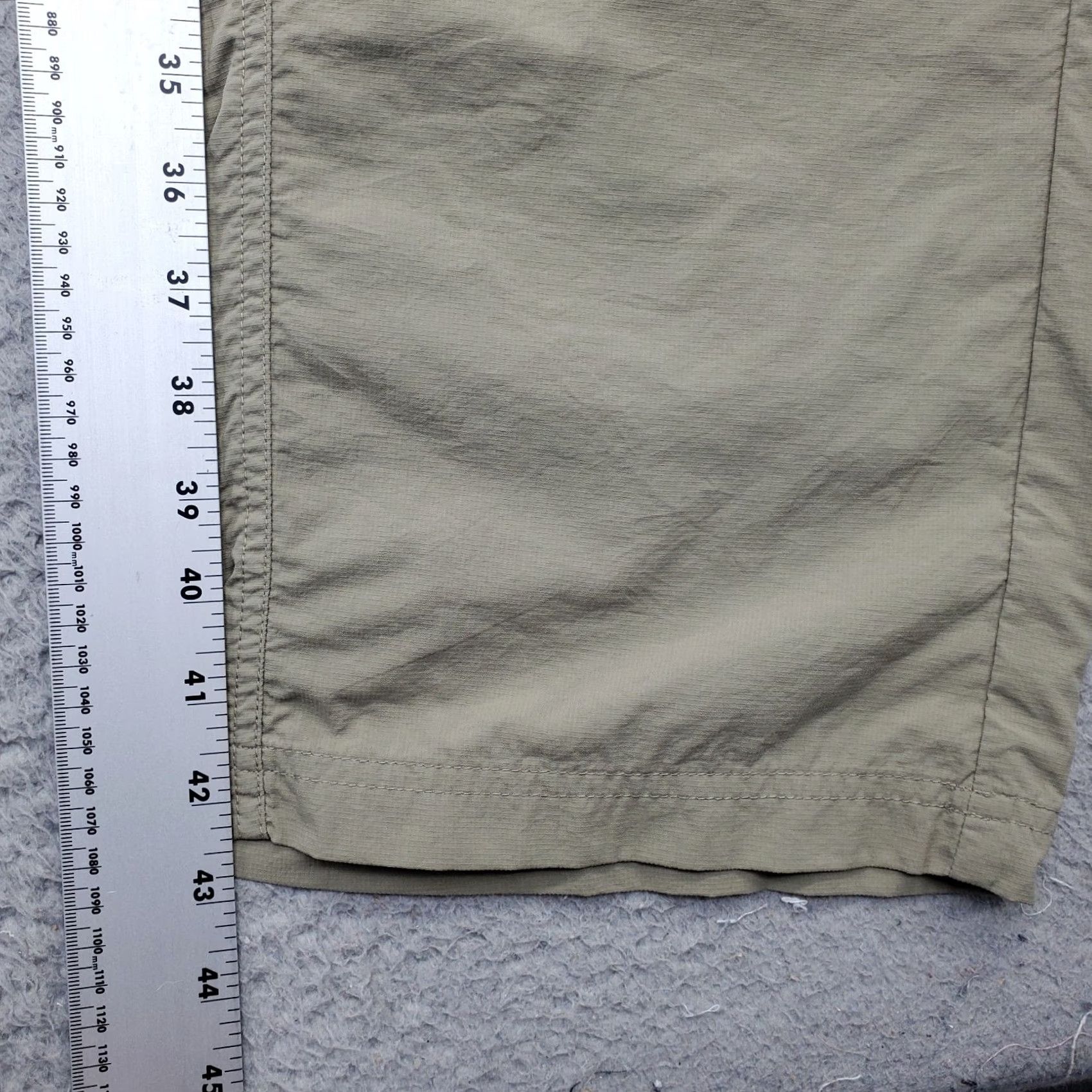 Vintage Columbia Womens Size 36 Green Omni Wick Buckle Belted Waist Convertable Pants Jogger Shirt/ pants? Size 25" / US 0 / IT 36 - 3 Thumbnail