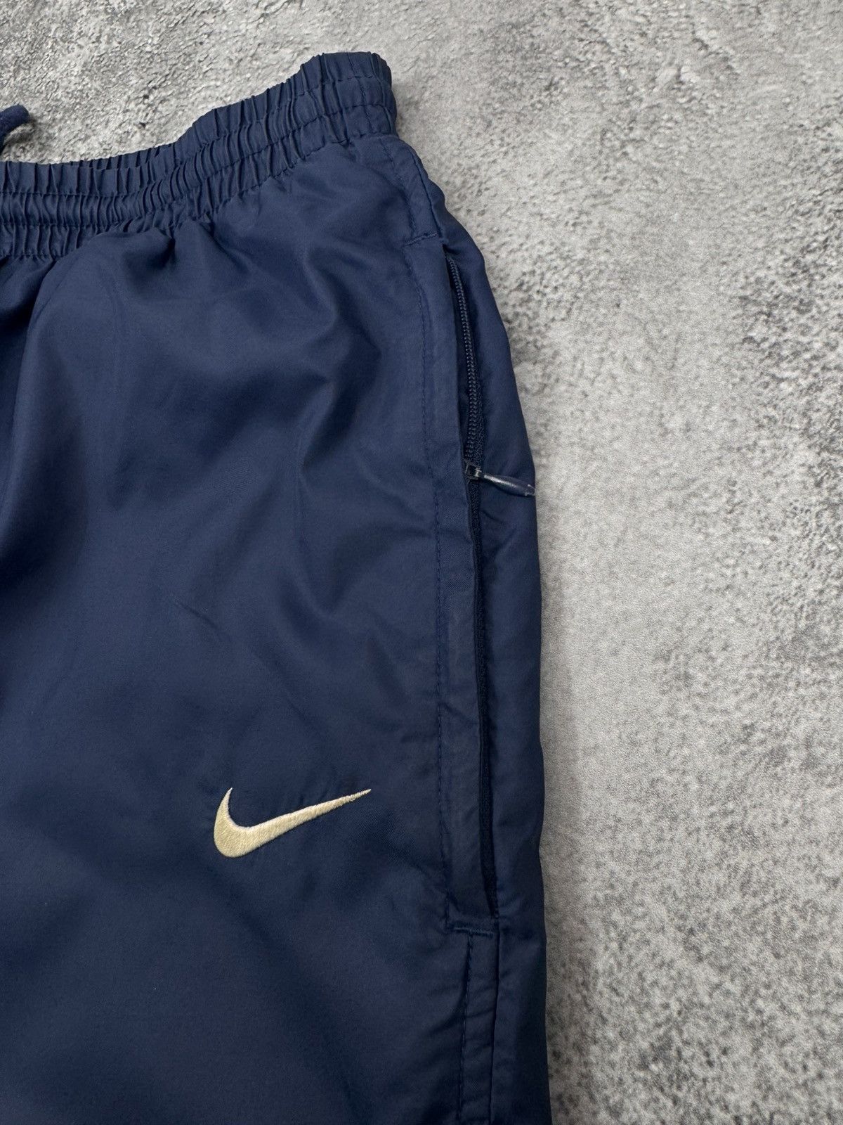 Nike Nike Men Lightweight Track Pants Navy Size L Size US 33 - 6 Thumbnail