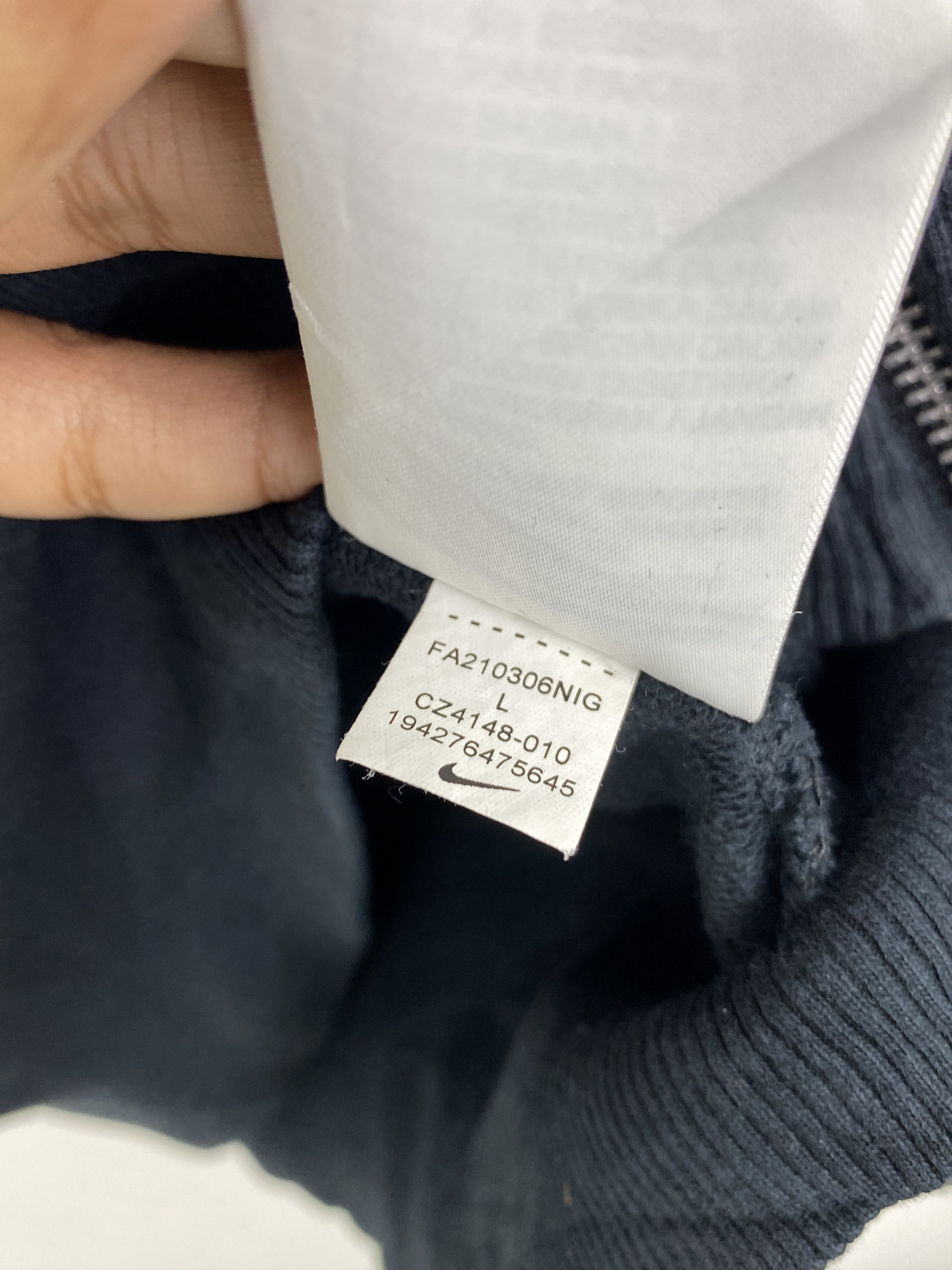 Nike Vintage Nike Zipper Up Hoodie SH0231 Size US L / EU 52-54 / 3 - 12 Thumbnail