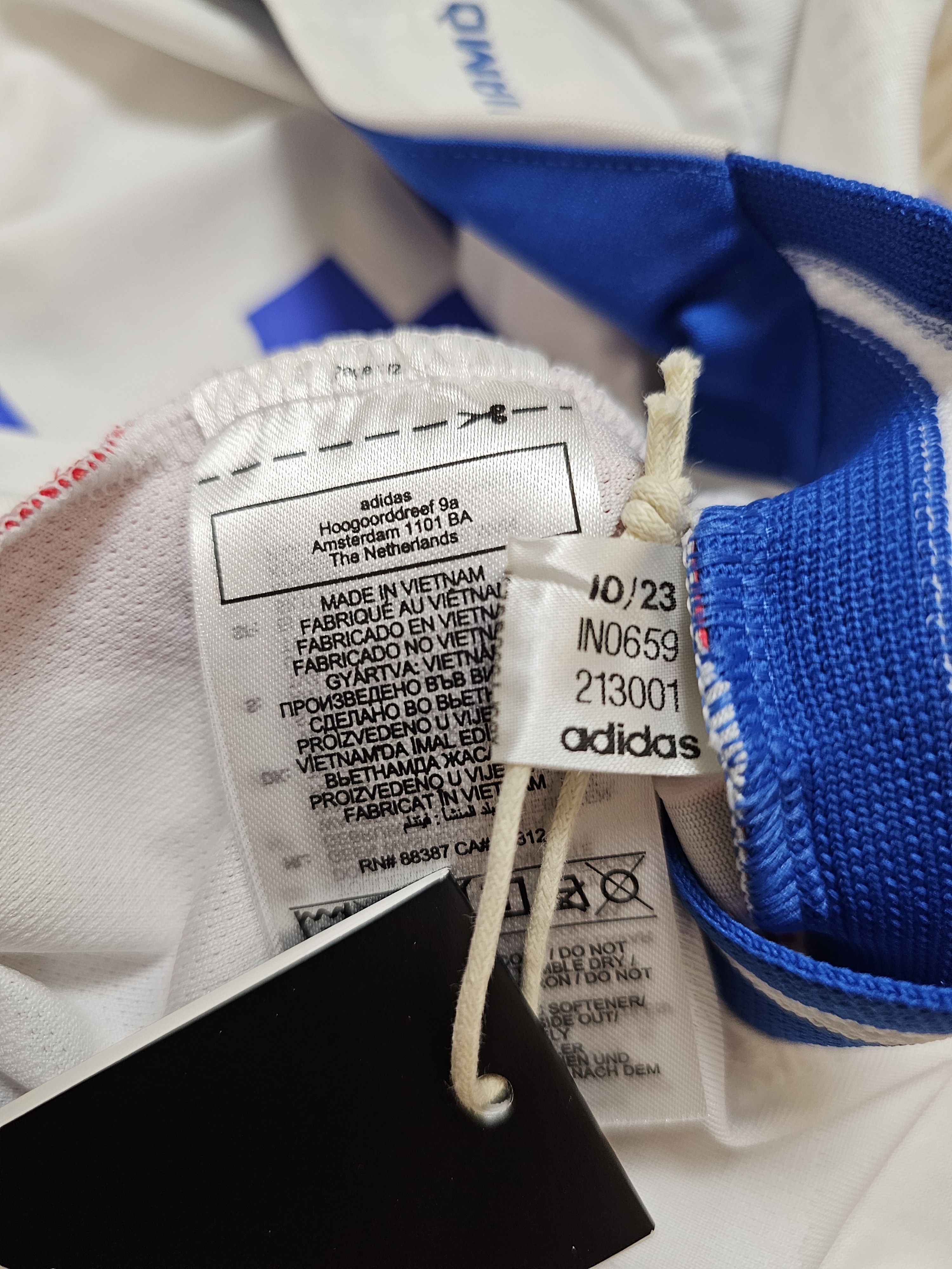 Adidas ITALY 2024 AWAY PLAYER VERSION FOOTBALL ITALIA SOCCER JERSEY Size US S / EU 44-46 / 1 - 11 Thumbnail