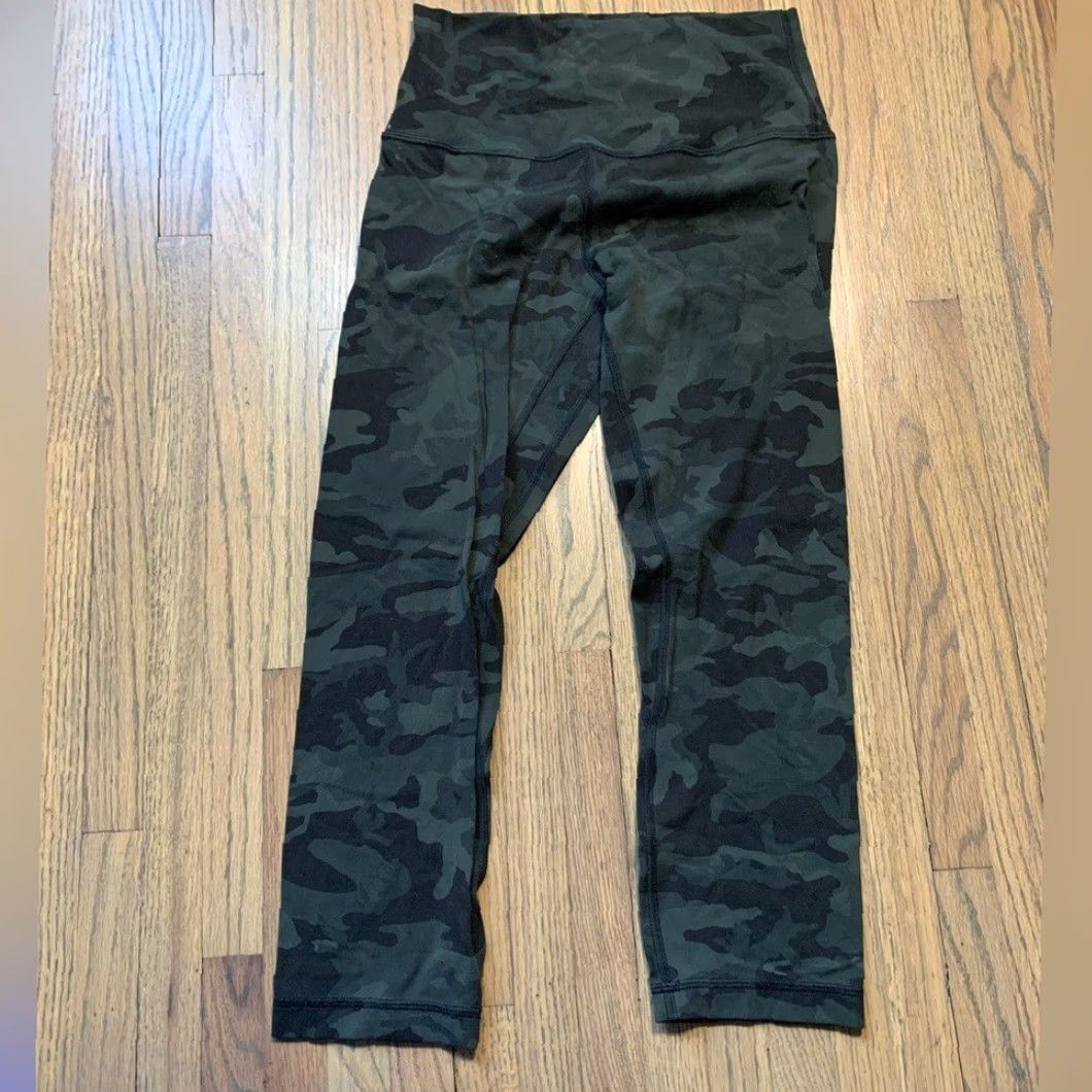 Lululemon Lululemon align crop leggings 21" size 6 camo Size 28" / US 6 / IT 42 - 3 Thumbnail