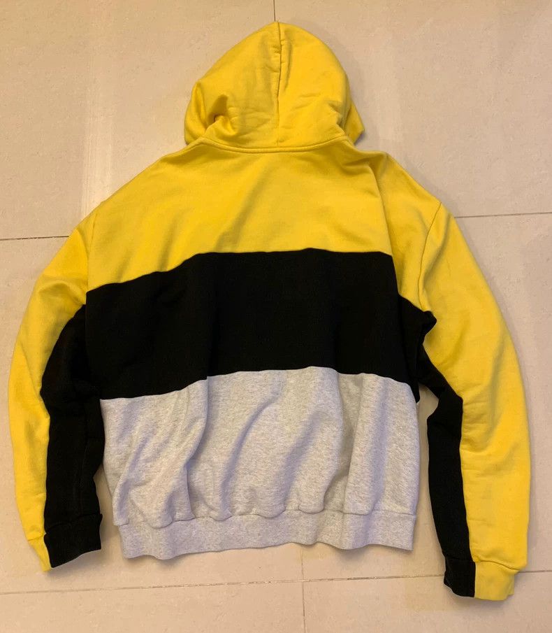 Vetements DHL Collaboration Hong Kong Exclusive Oversized