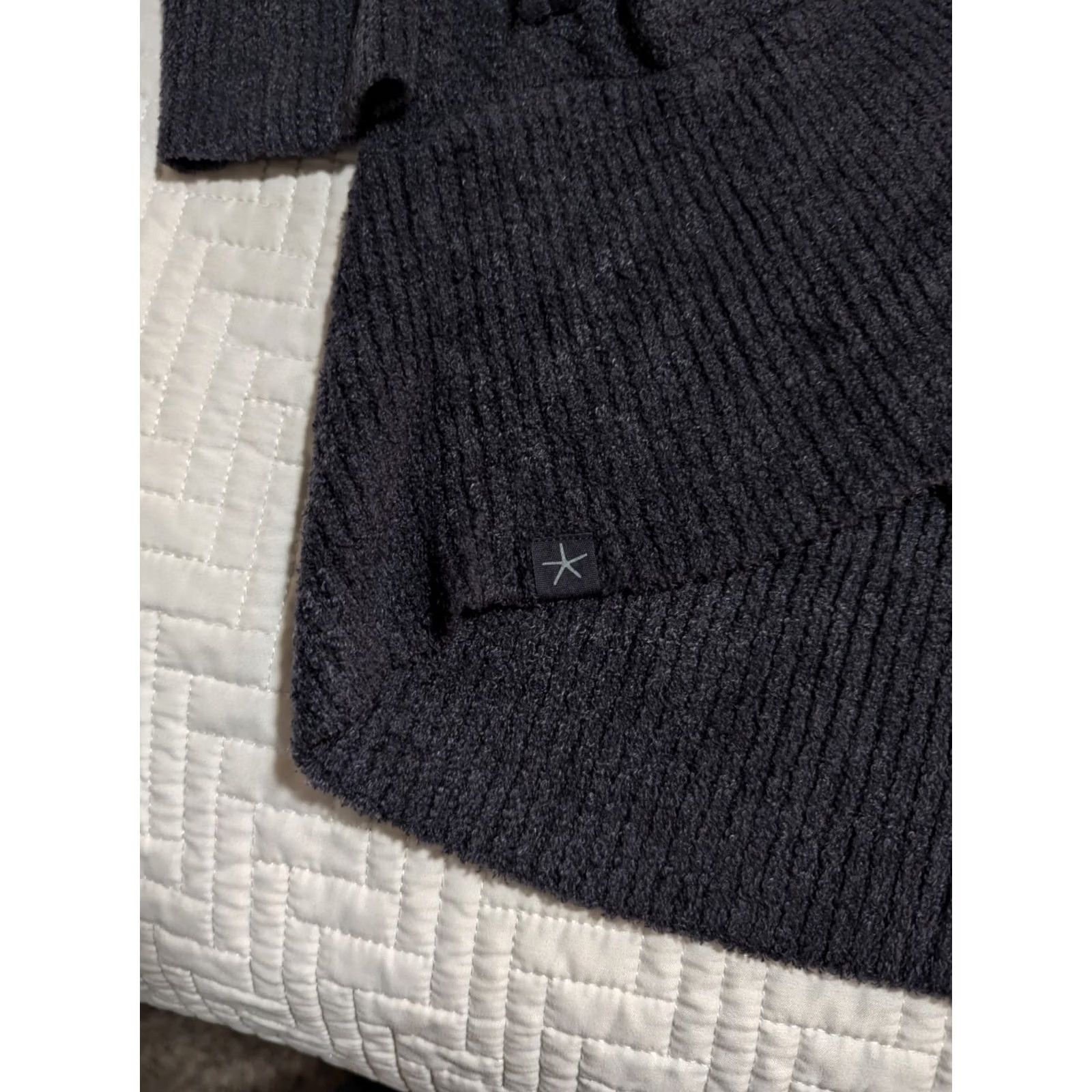 Vintage Barefoot Dreams Sweater Cardigan Womens M Gray Hooded Knit Size M / US 6-8 / IT 42-44 - 2 Thumbnail