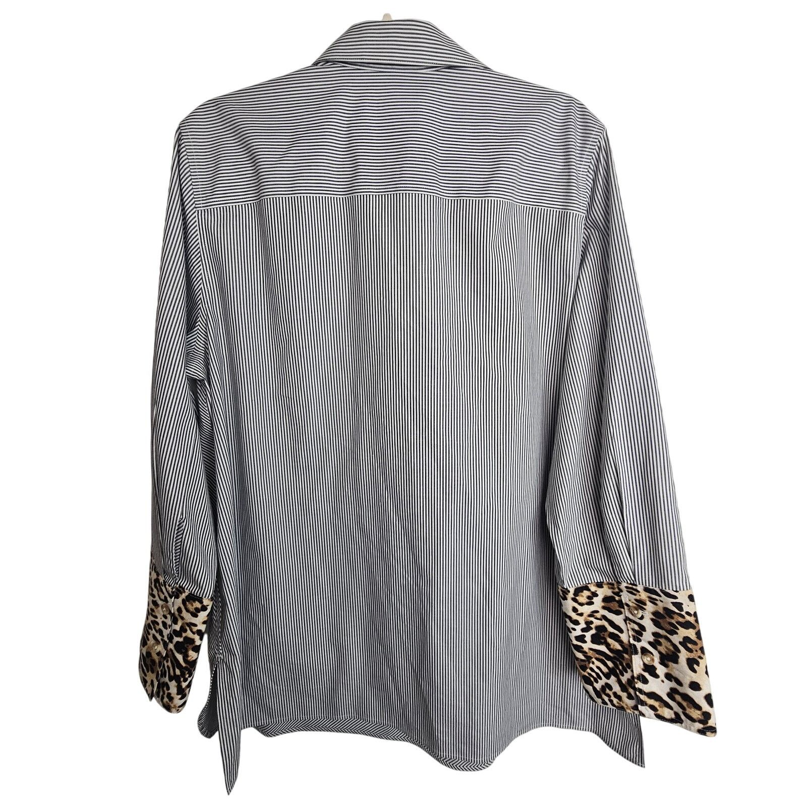 Chicos Chicos Tunic Top Coolmax All Season Striped Leopard 16/18 Size XXL / US 16-18 / IT 52-54 - 8 Thumbnail