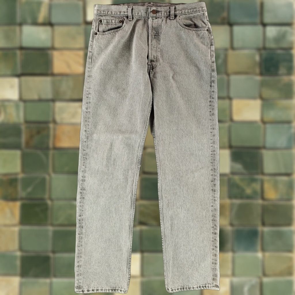 Levi's Levi's 501 VTG Y2K Gray Jeans Mens 35x32 Inseam 32 Straight Gray Mens Size US 35 - 1 Thumbnail