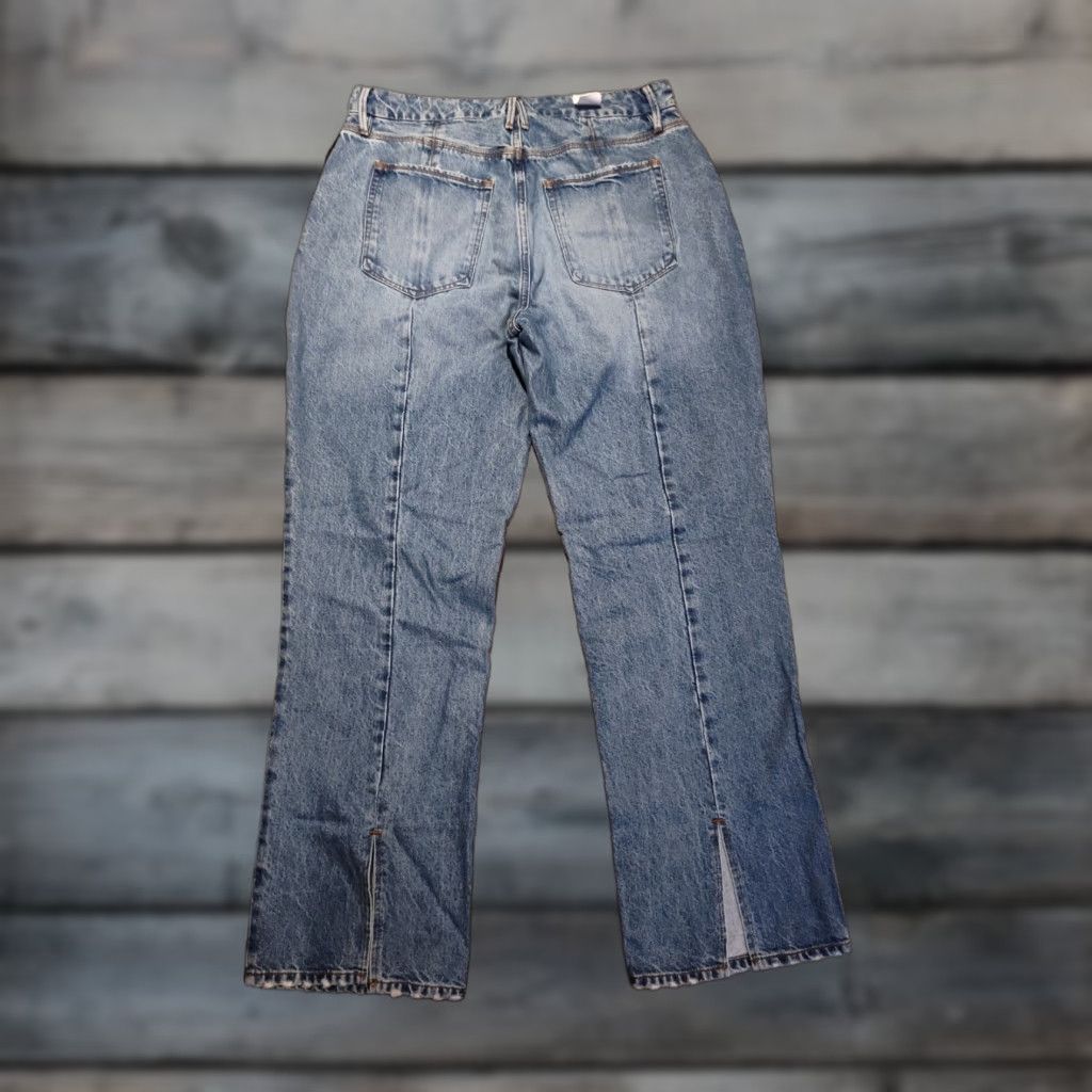 Good American Good American High Rise 90s Split Back Hem Jeans Size 12 Indigo Blue Womens Size 34" / US 12 / IT 48 - 1 Thumbnail