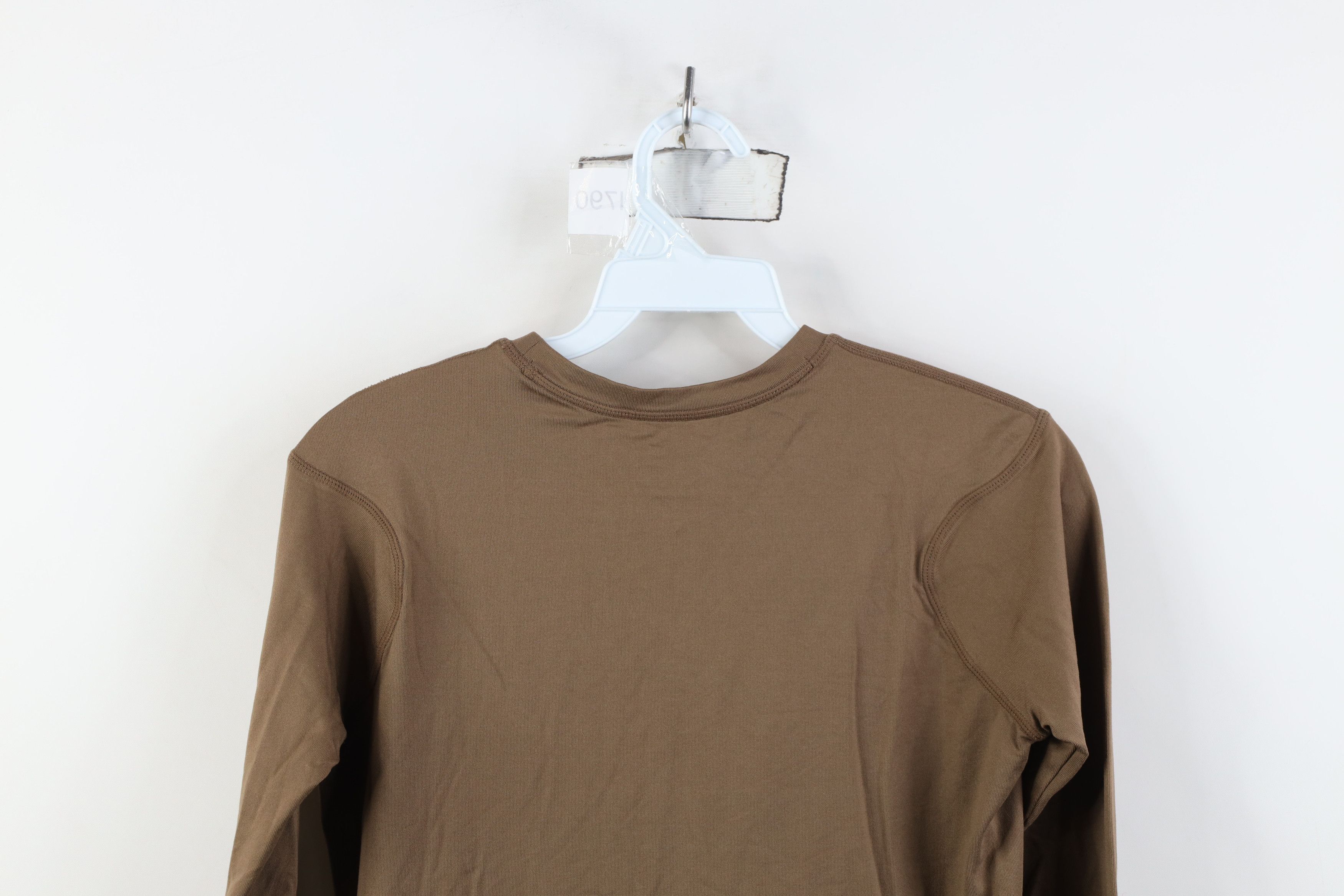Nike Vintage Y2K Nike ACG Travis Scott Mini Swoosh T-Shirt Size S / US 4 / IT 40 - 13 Thumbnail