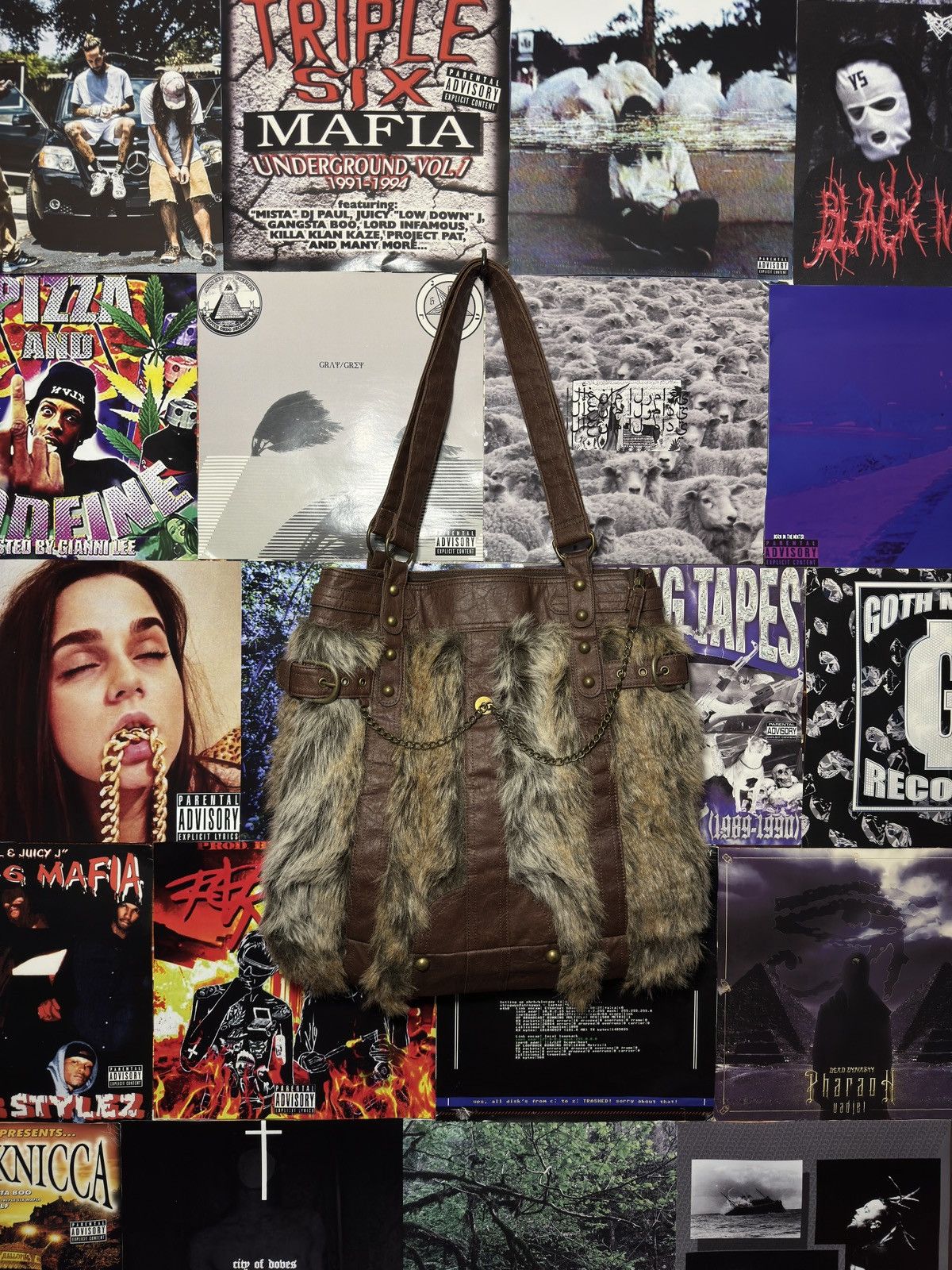 Japanese Brand Vintage Faux Fur Big Shoulder Bag Size ONE SIZE - 3 Thumbnail