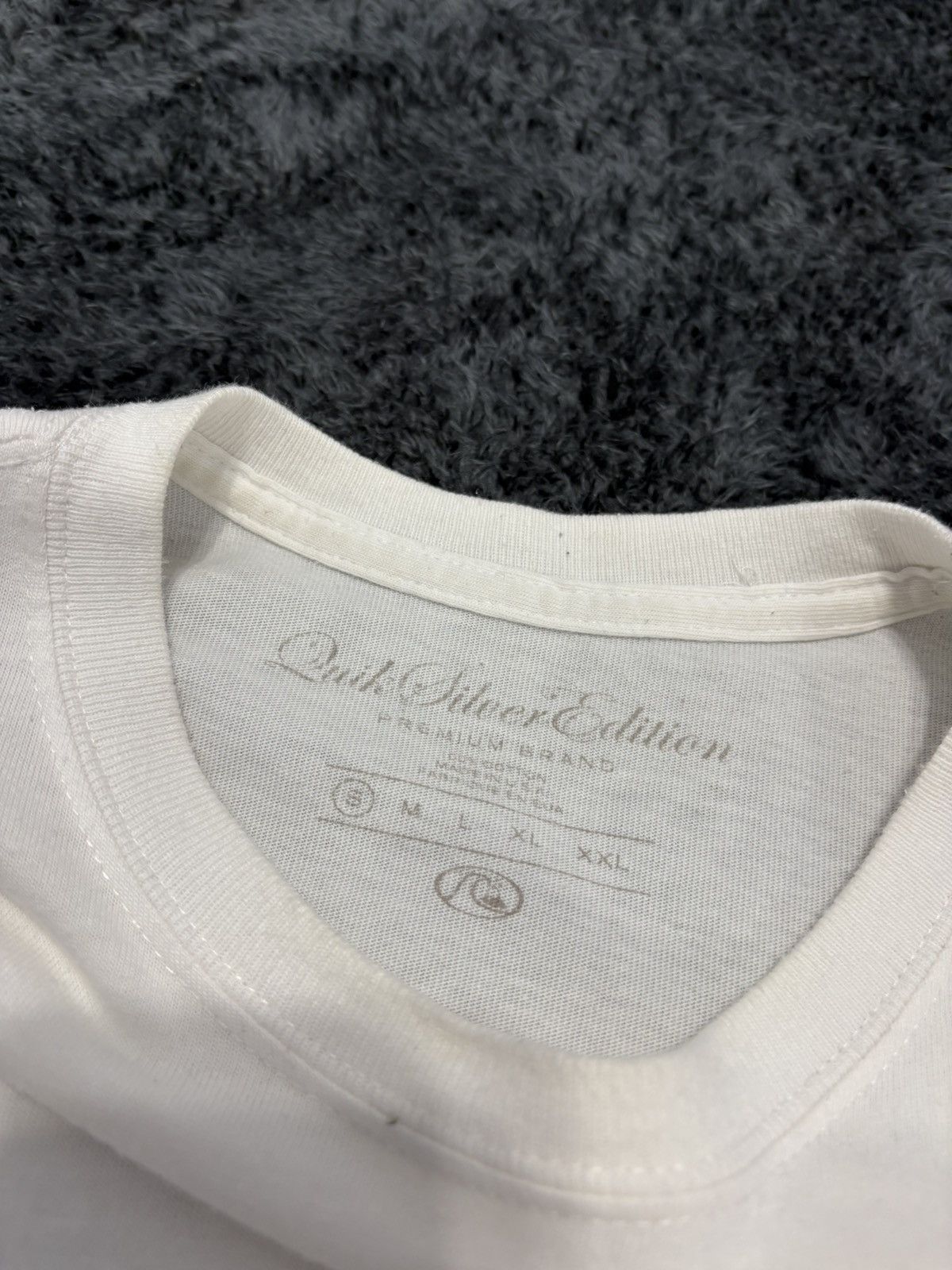 Quiksilver Vintage Quiksilver Edition Big Logo Tee Size US M / EU 48-50 / 2 - 6 Thumbnail