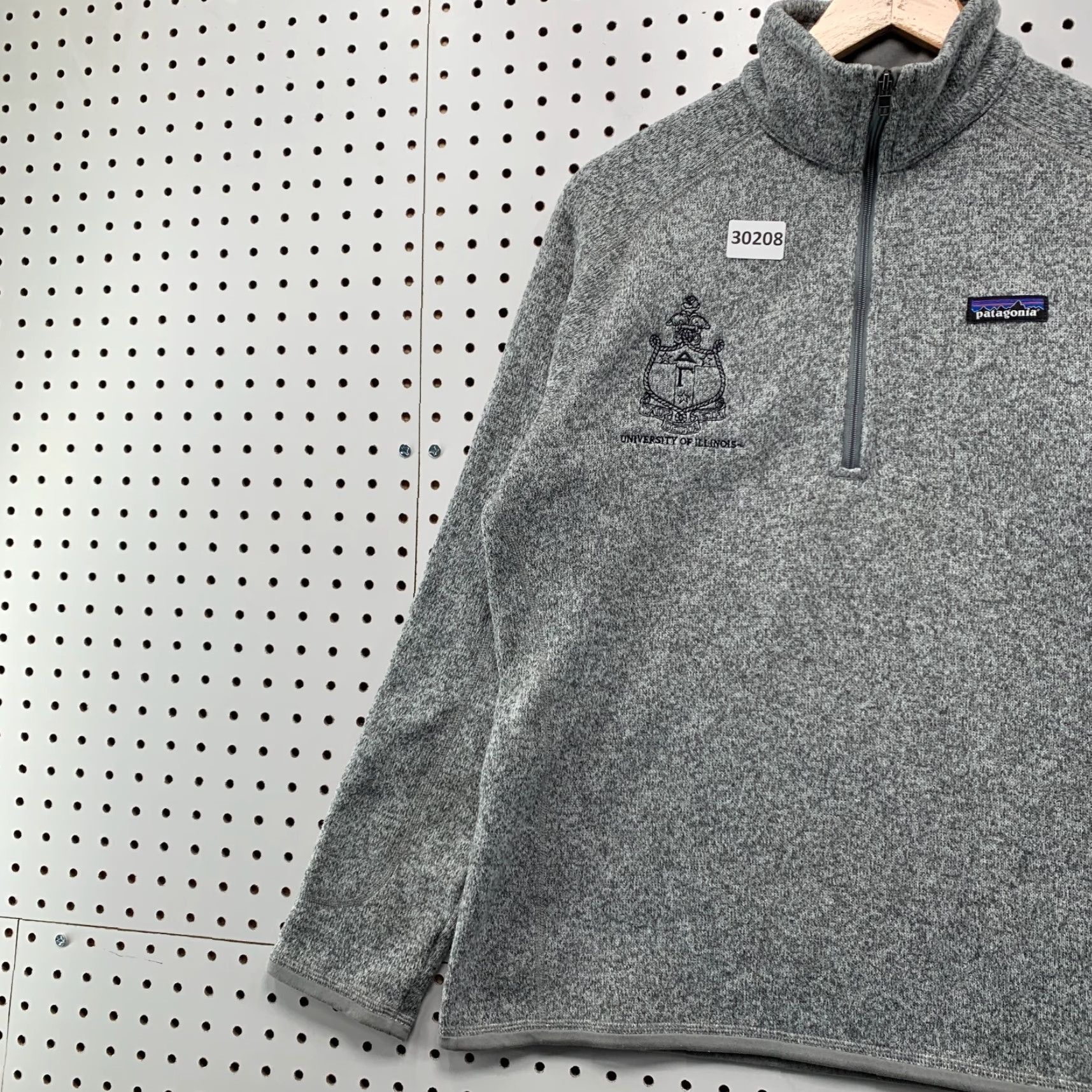 Patagonia Patagonia 1/4 Zip Better Sweater Gray Womens Large University Illinois 21x25 Jacket Womens L Gray University 21x25 Size L / US 10 / IT 46 - 3 Thumbnail