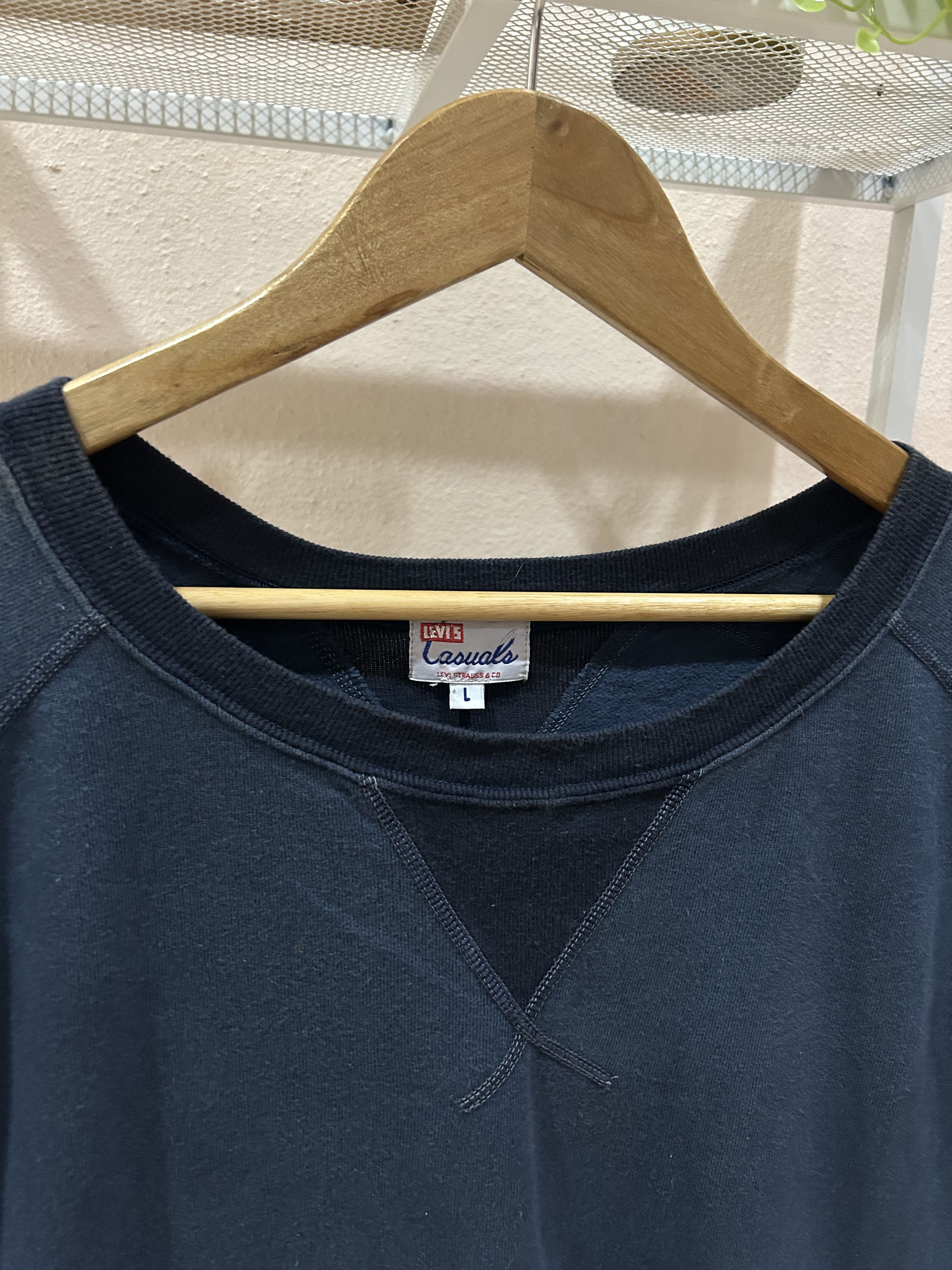 Levi's Vintage Clothing Levis Made In Italy Double V shaped Gusset Crewneck Size US L / EU 52-54 / 3 - 3 Thumbnail