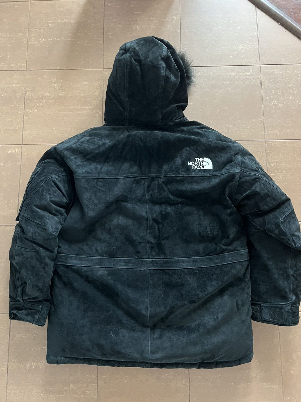 Supreme × The North Face Supreme®/The North Face® Suede 600-Fill Down Parka Size US L / EU 52-54 / 3 - 2 Thumbnail