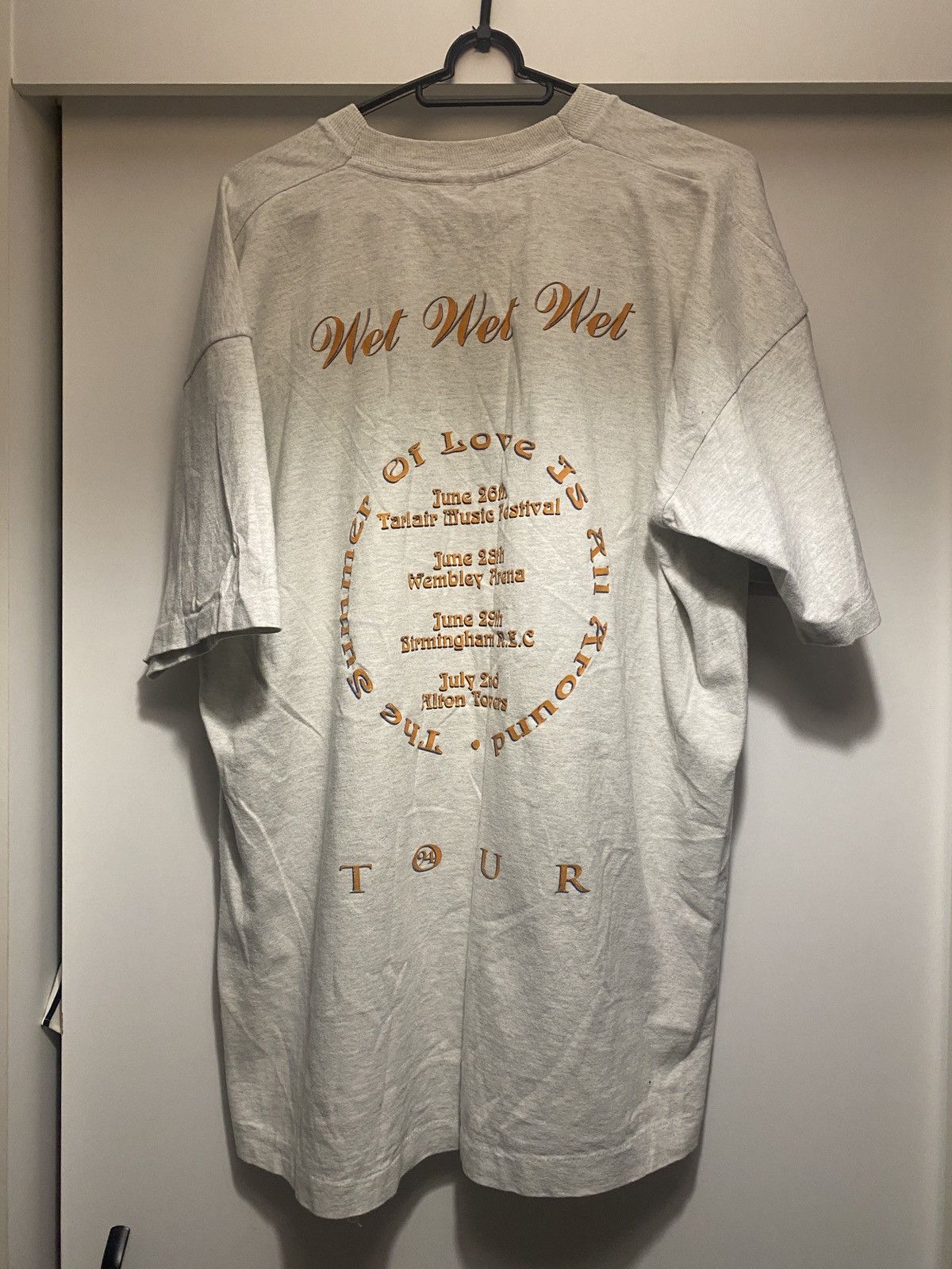 Vintage Vintage wet wet wet love is all around under license tee 90s Size US XL / EU 56 / 4 - 3 Thumbnail