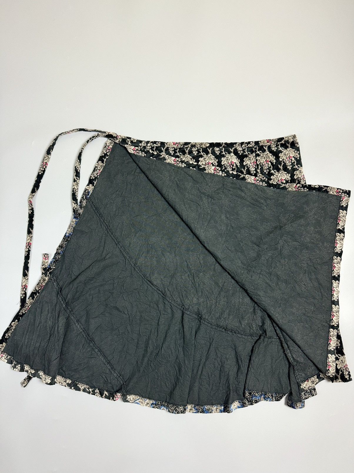 Comme des Garcons Comme Des Garcons AD2001 Flora Wrap Skirt Size 22" - 8 Thumbnail