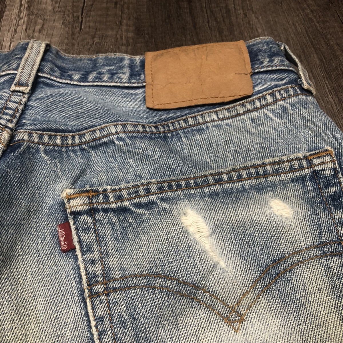 Levi's Vintage Clothing Levi's 501 Stamp Button 190 Size US 32 / EU 48 - 19 Thumbnail