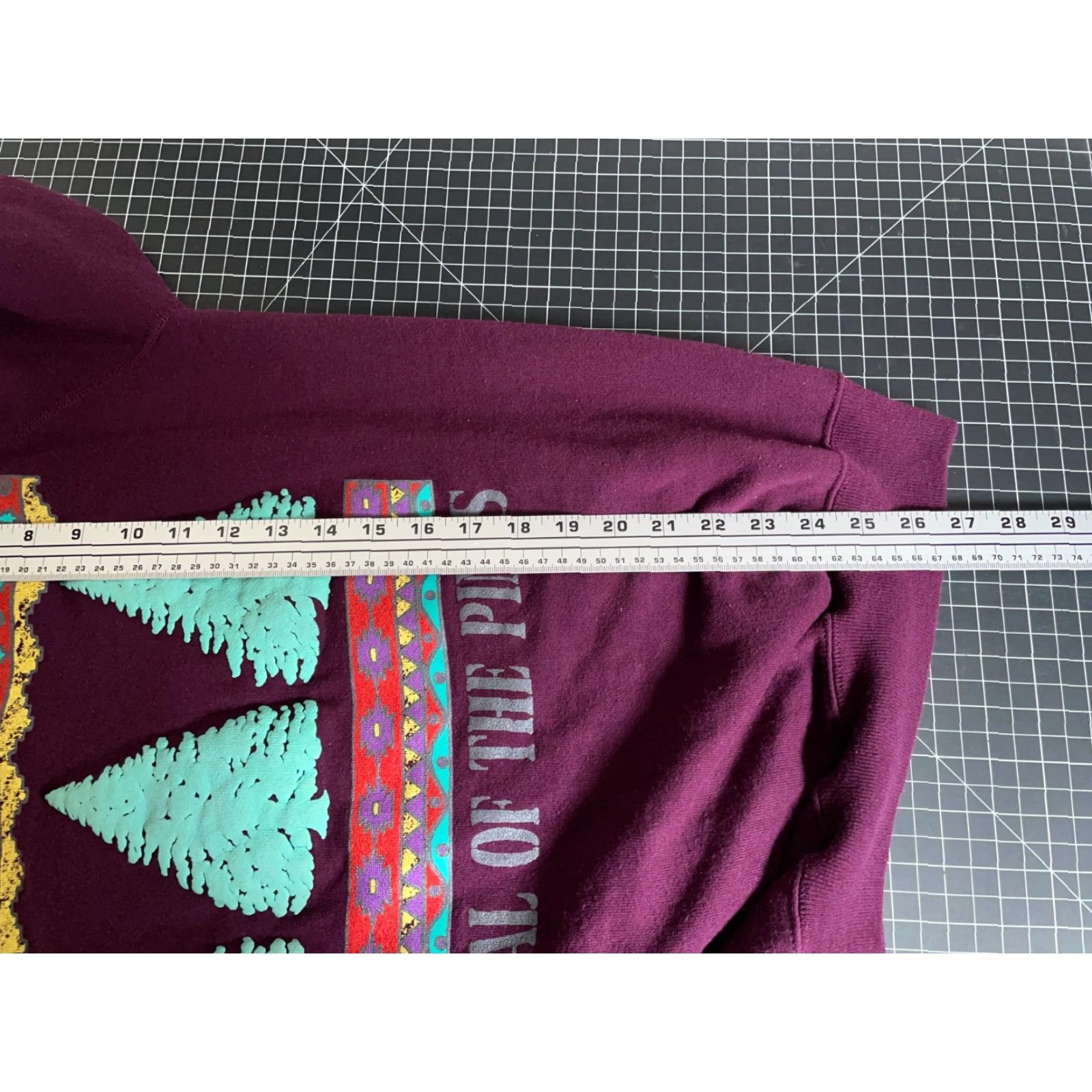 Hanes VINTAGE Hanes Sweatshirt 90s Michigan Festival of Pines Adult Medium Purple Cotton-Polyester Crew Neck Pullover Graphic Print Raglan Sleeve Men Mens Size US M / EU 48-50 / 2 - 6 Thumbnail