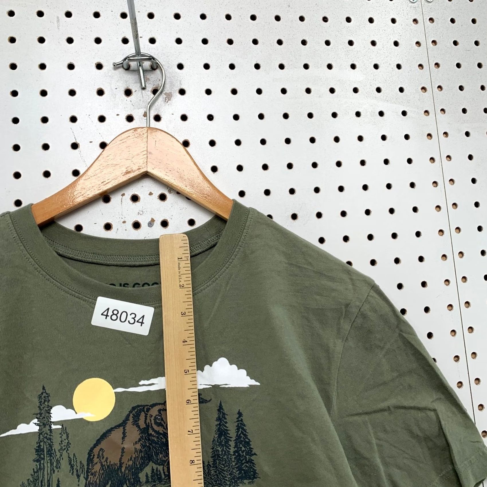 Life is Good Life is Good Shirt Mens M Olive Green Nature Outdoor Brown Bear Shirt Size US M / EU 48-50 / 2 - 7 Thumbnail