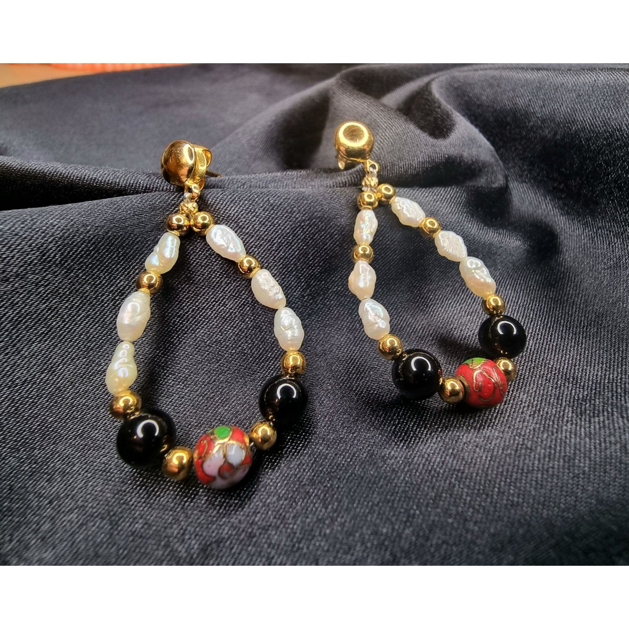 Vintage Elegant Gold & Pearl Teardrop Earrings With Black Beads & Re Size ONE SIZE - 5 Thumbnail