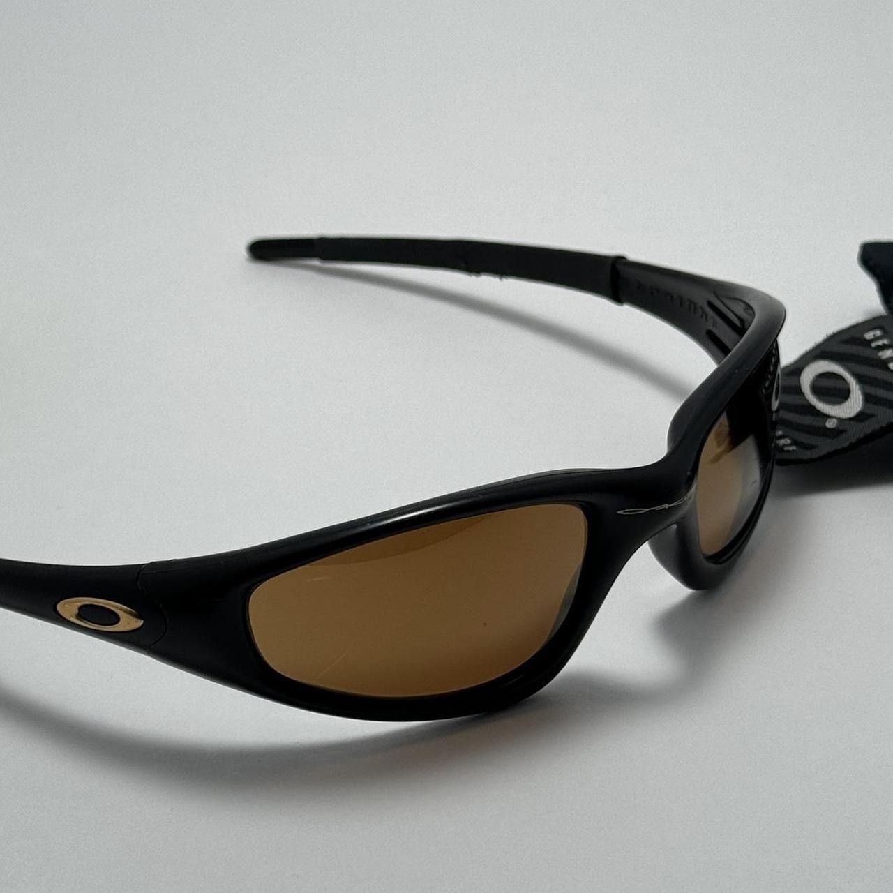 Oakley × Vintage Oakley Straight Jacket (1999) Sunglasses