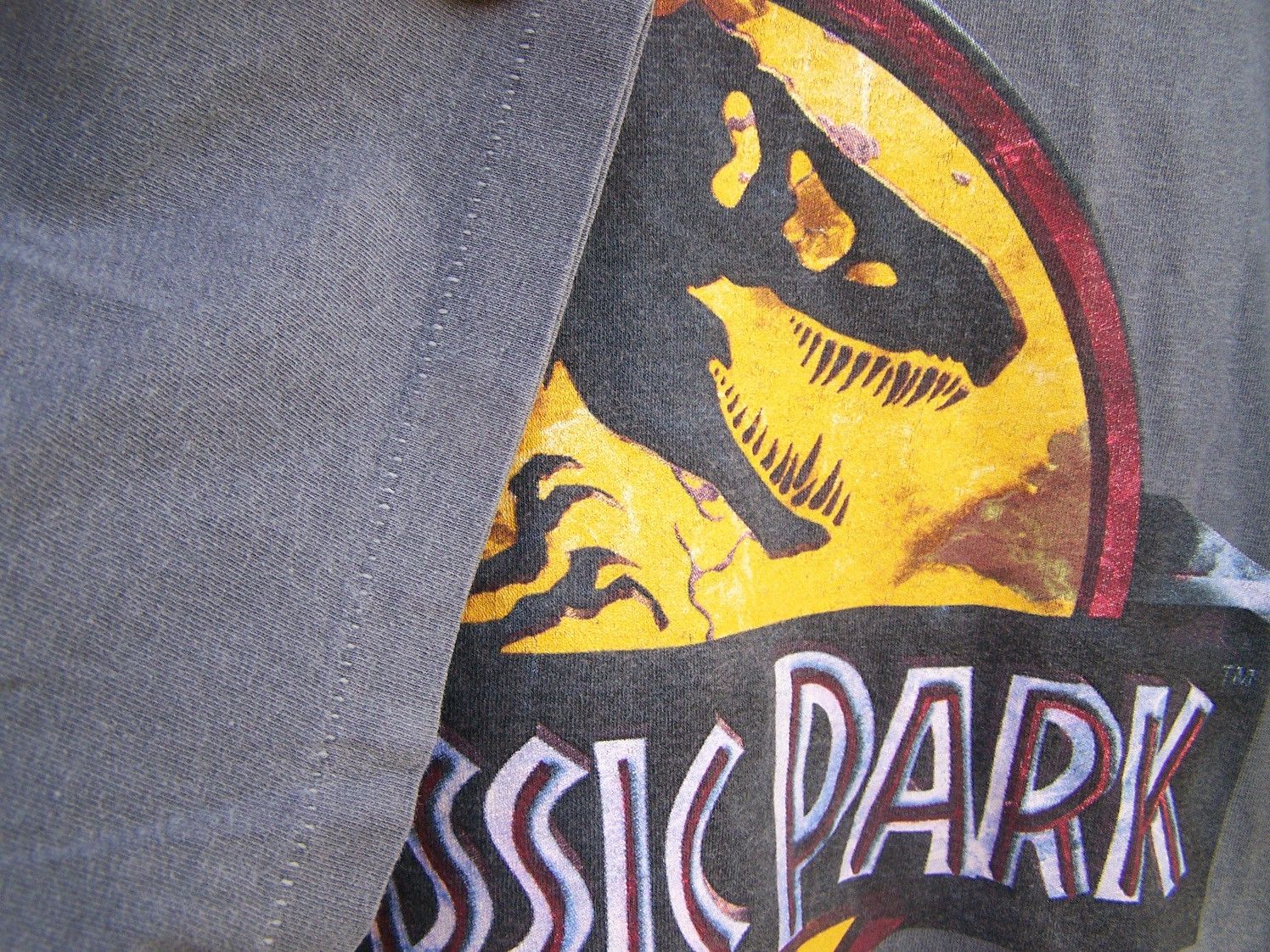 Universal Studios × Vintage Vintage 1996 jurassic park promo tee Size US L / EU 52-54 / 3 - 4 Thumbnail