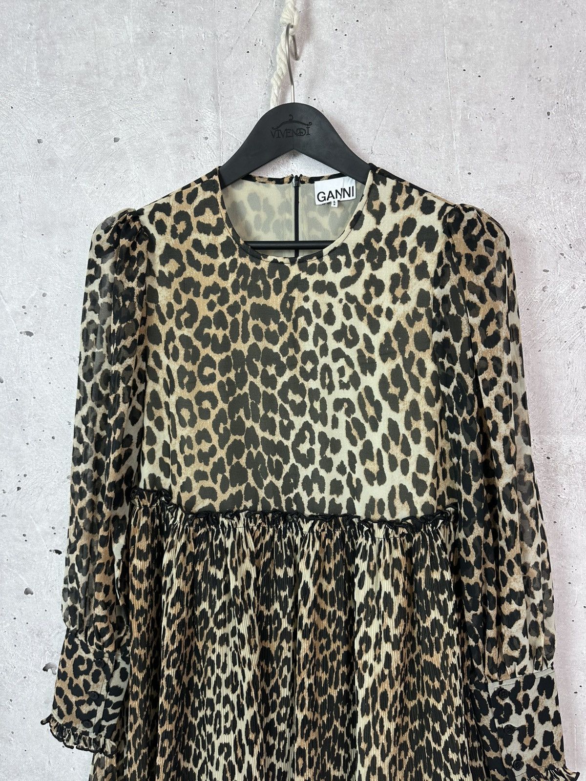 Ganni Ganni Leopard Midi Pleated Long Sleeve Dress Size XS / US 0-2 / IT 36-38 - 2 Thumbnail