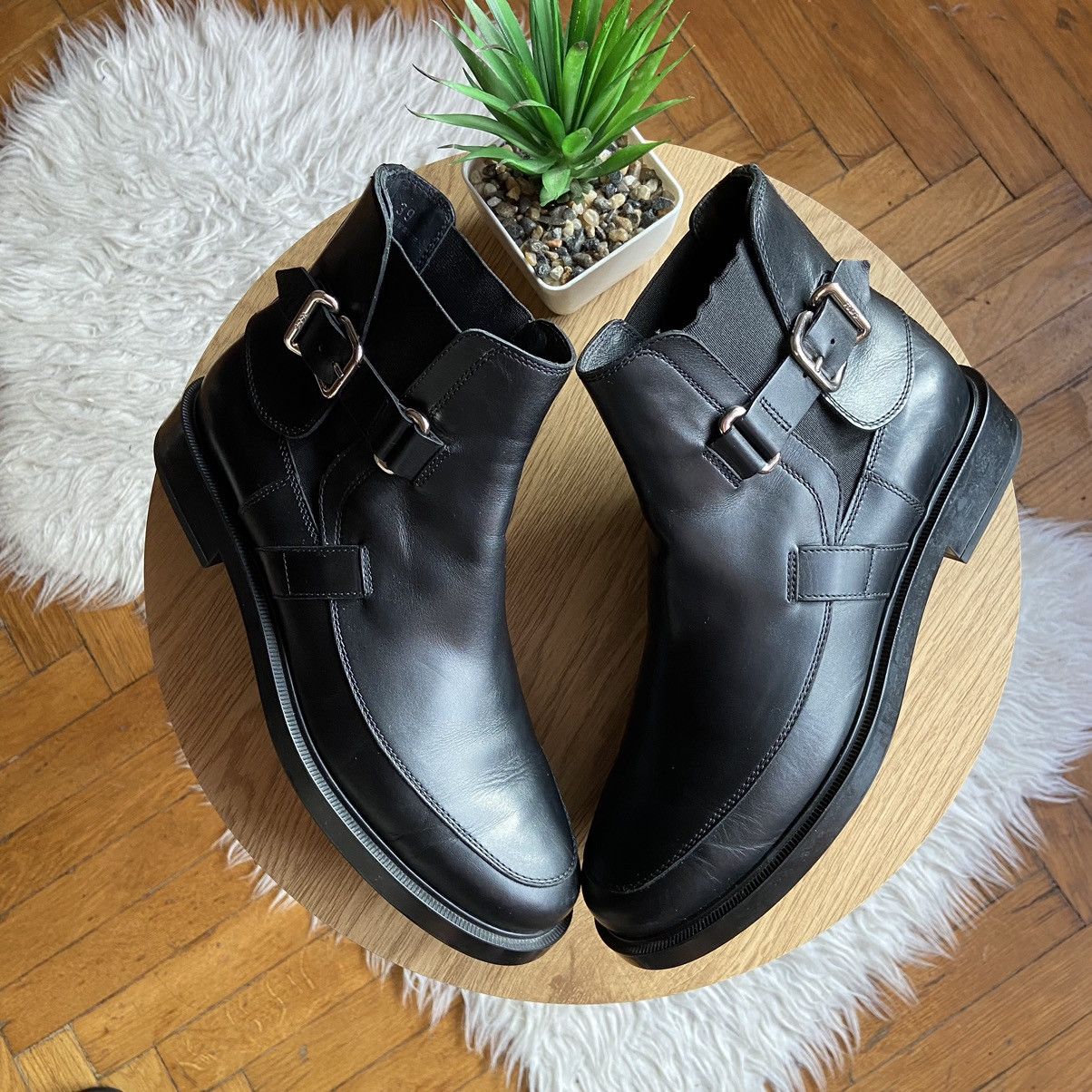 Tod's 📌 Tod’s Women’s Black Leather Chelsea Shoe Size US 9 / IT 39 - 2 Thumbnail
