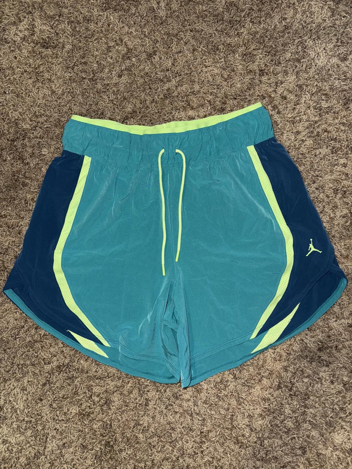 Nike Jordan Sports Women’s High Waisted Shorts Size 32" / US 10 / IT 46 - 1 Thumbnail