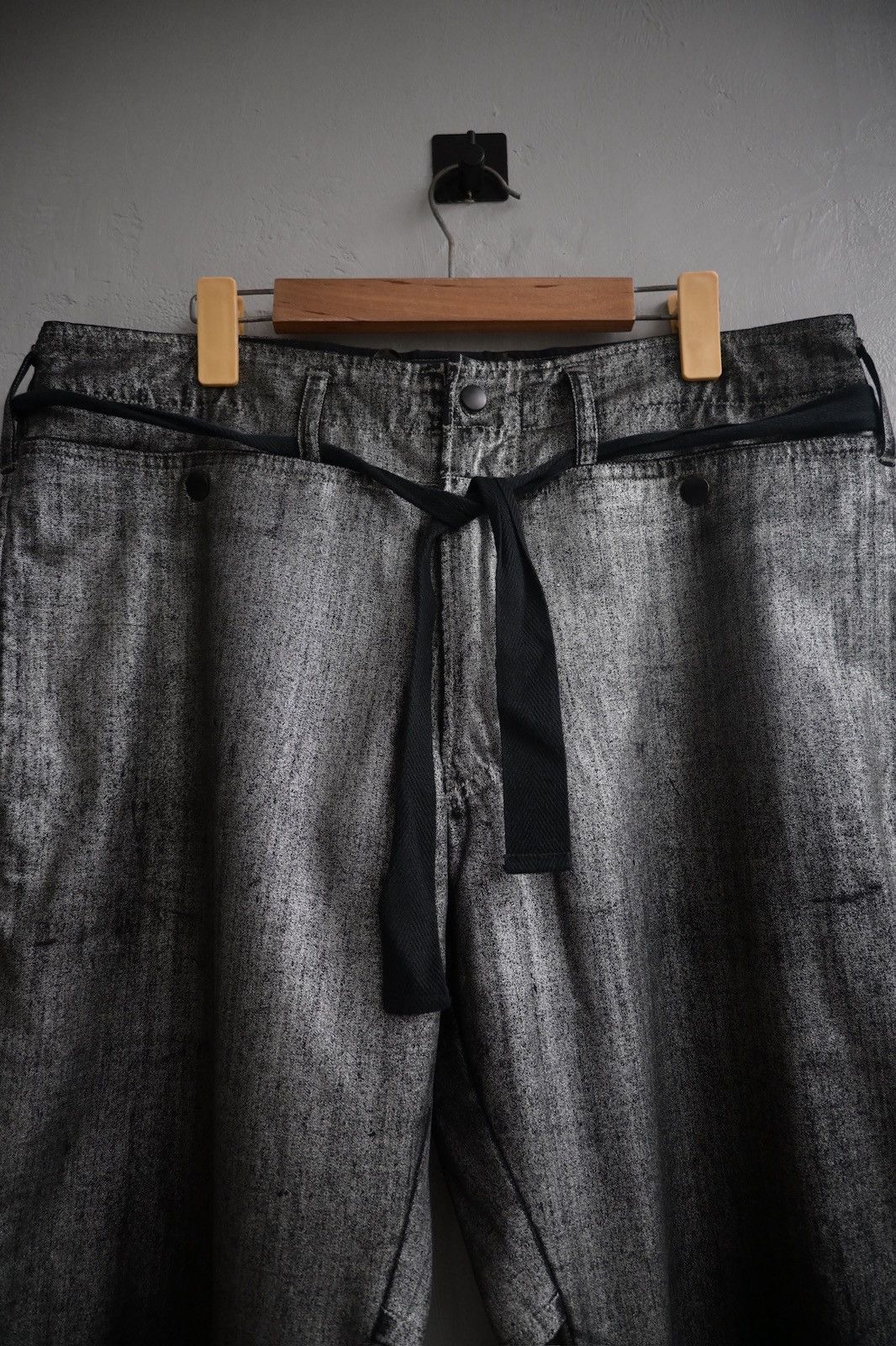 Yohji Yamamoto Yohji Yamamoto Pour Homme SS2007 metallic pant Size US 32 / EU 48 - 9 Thumbnail