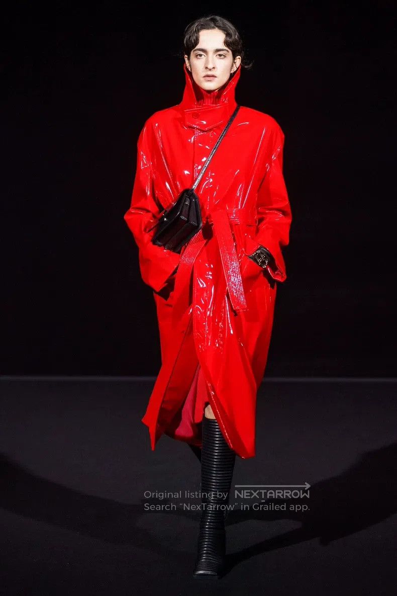 Balenciaga Balenciaga Red patent leather coat Size XS / US 0-2 / IT 36-38 - 1 Thumbnail