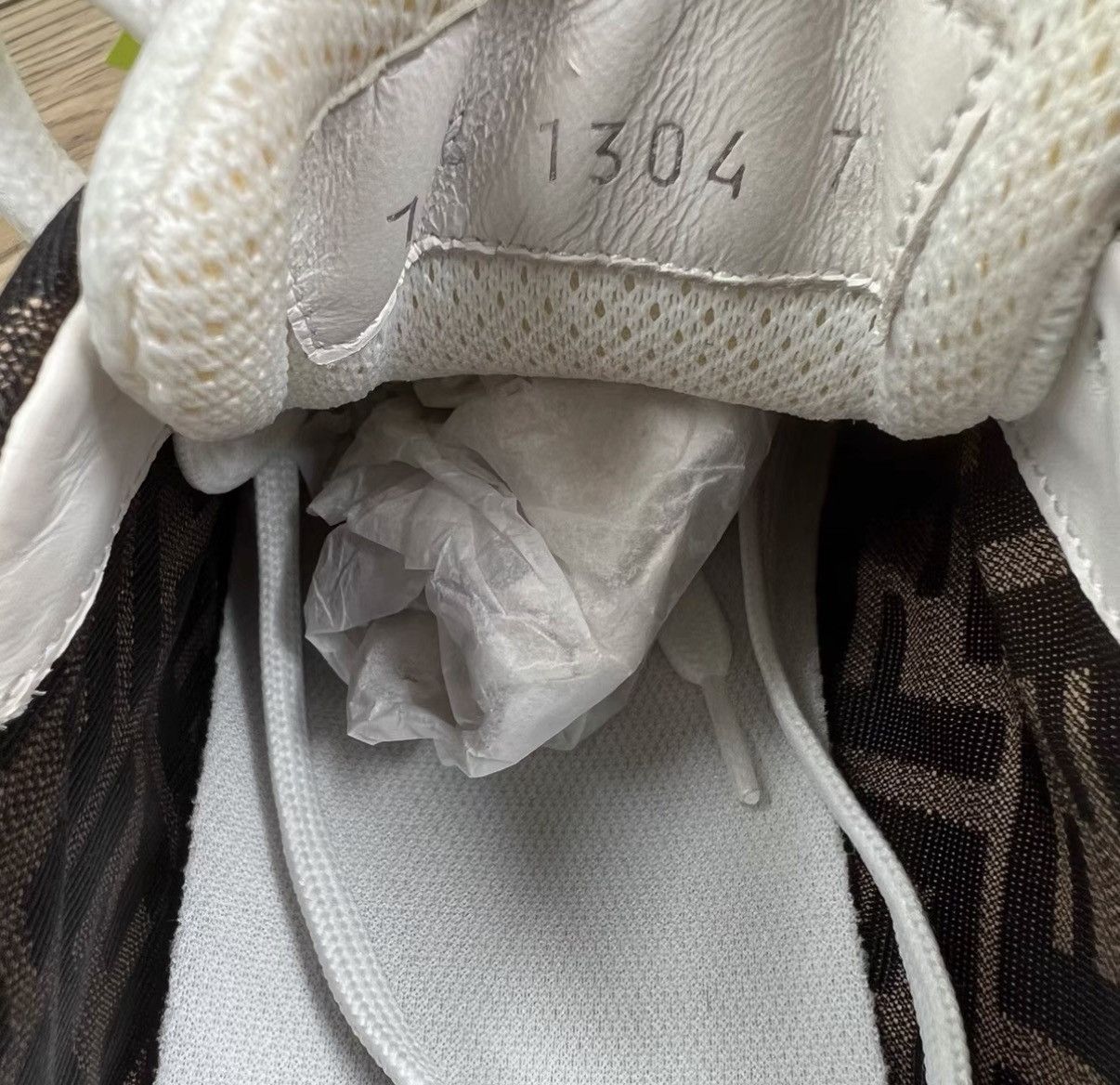 Fendi Fendi White and Brown Tail Sneakers J41 Size US 8 / EU 41 - 7 Thumbnail